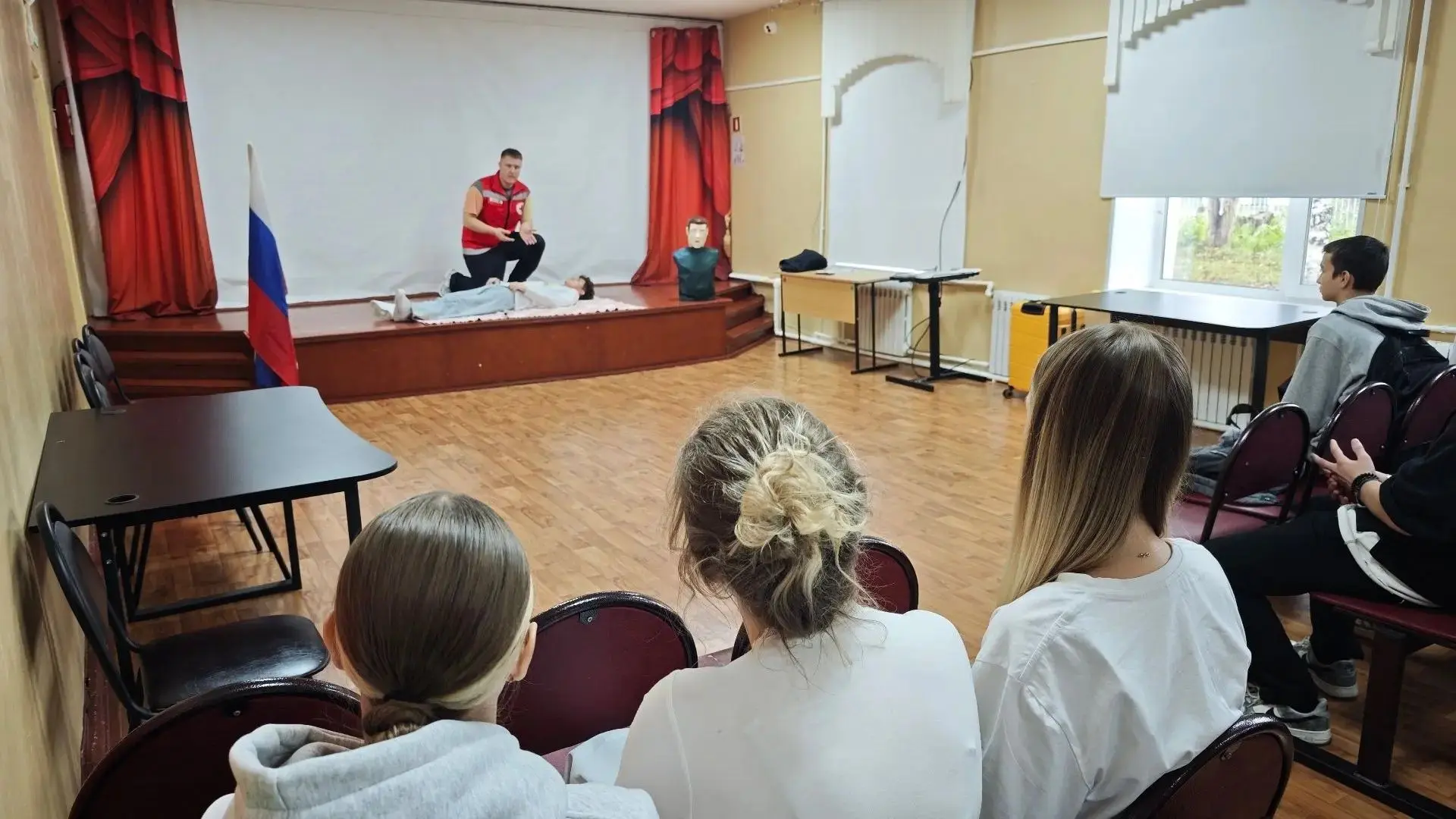 В школе прошёл мастер-класс по оказанию первой помощи