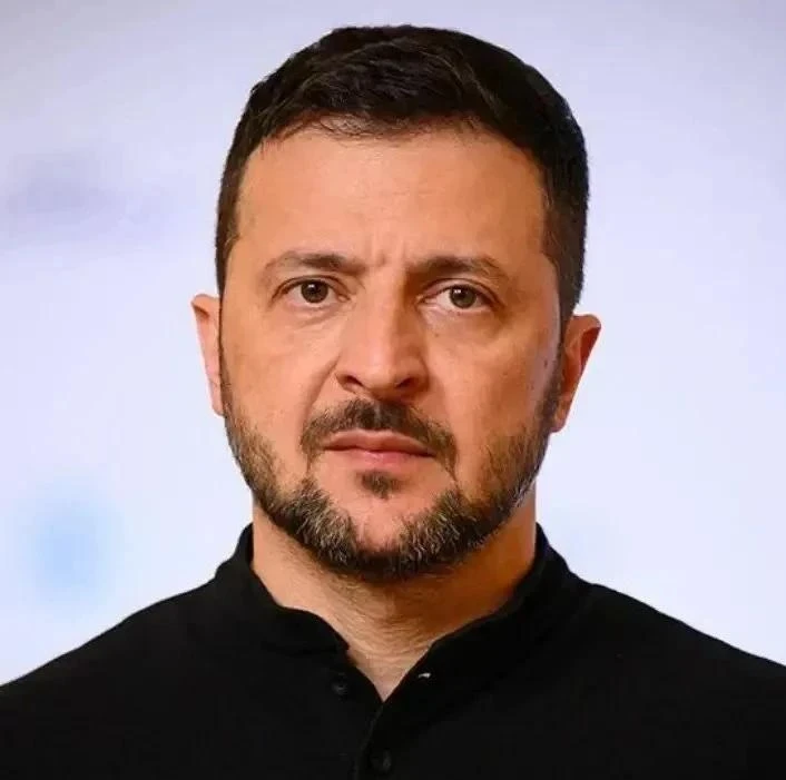 Зеленский обсуждает с США сделку о прекращении ударов по НПЗ. По данным WSJ, украинский...