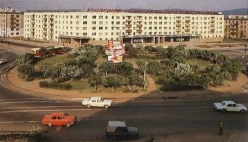 1970_ые, вид на площадь Металлургов….
