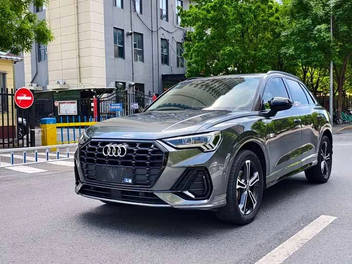 Audi Q3 2021 35 TFSI Fashion Dynamic Edition