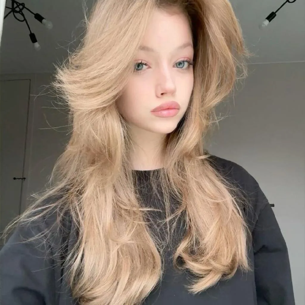 👧 Эвелина, 19