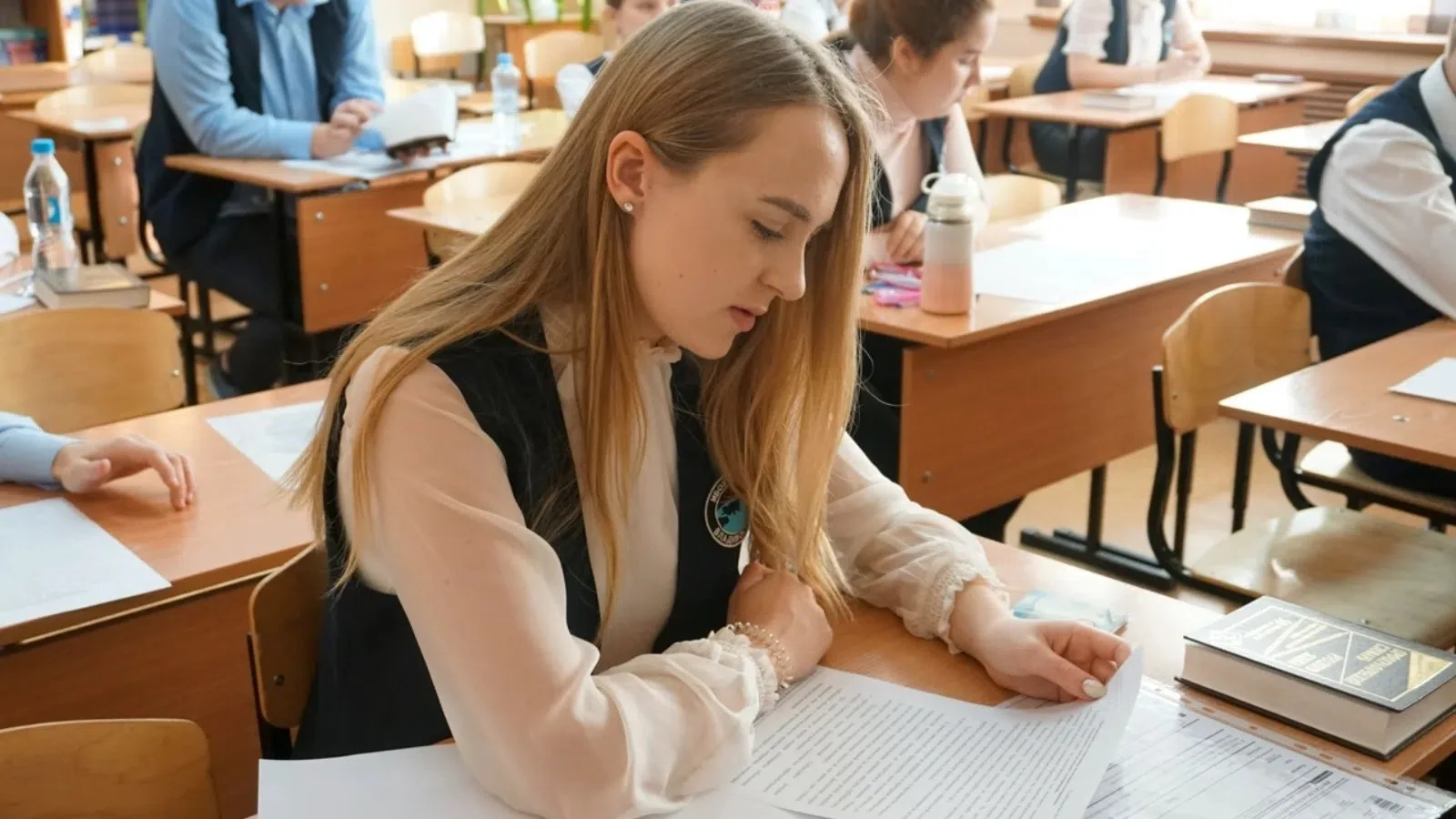 Российских школьников начали проверять на традиционные ценности.