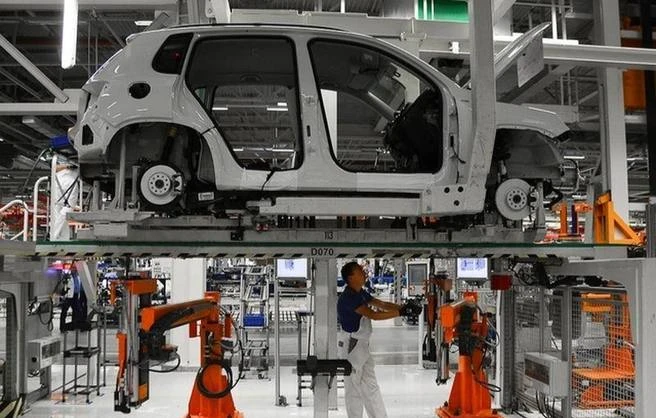 ⚡️Калужский автомобильный завод Tenet (Chery) приостановил производство после падения о...