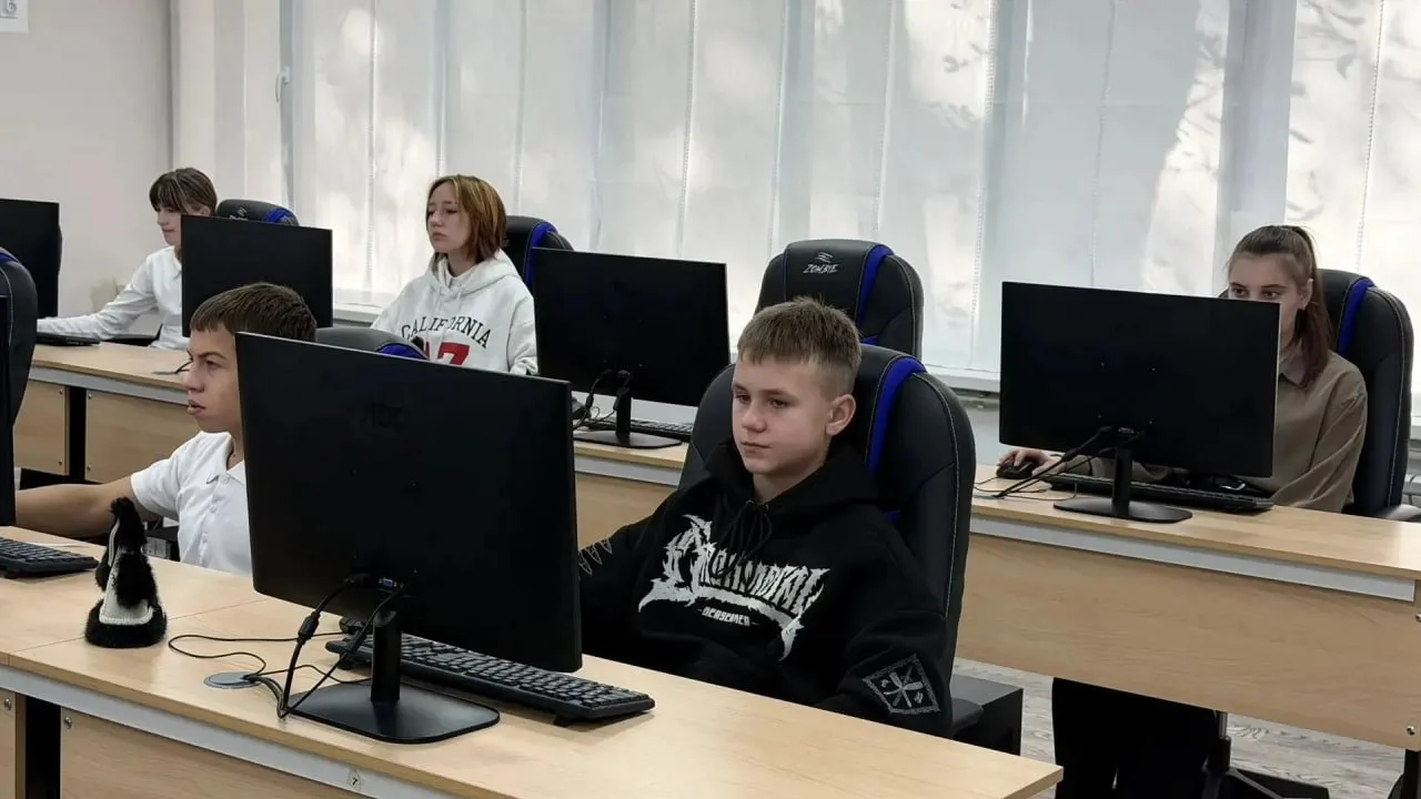 30 школ Шахтерского округа участвуют в национальных сопоставительных исследованиях