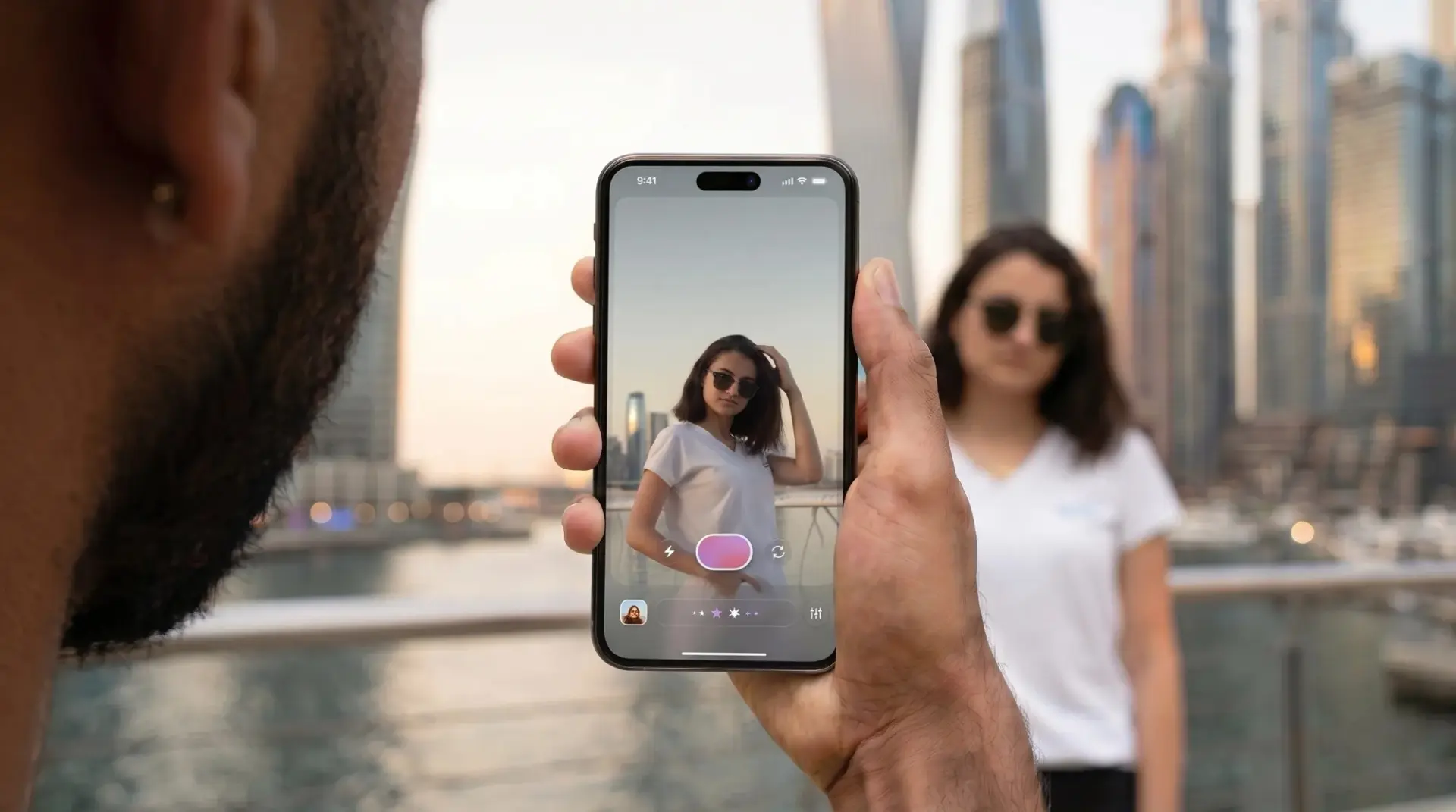 ИИ-камера Superpose для iPhone научит позировать и подскажет фотографу ракурс