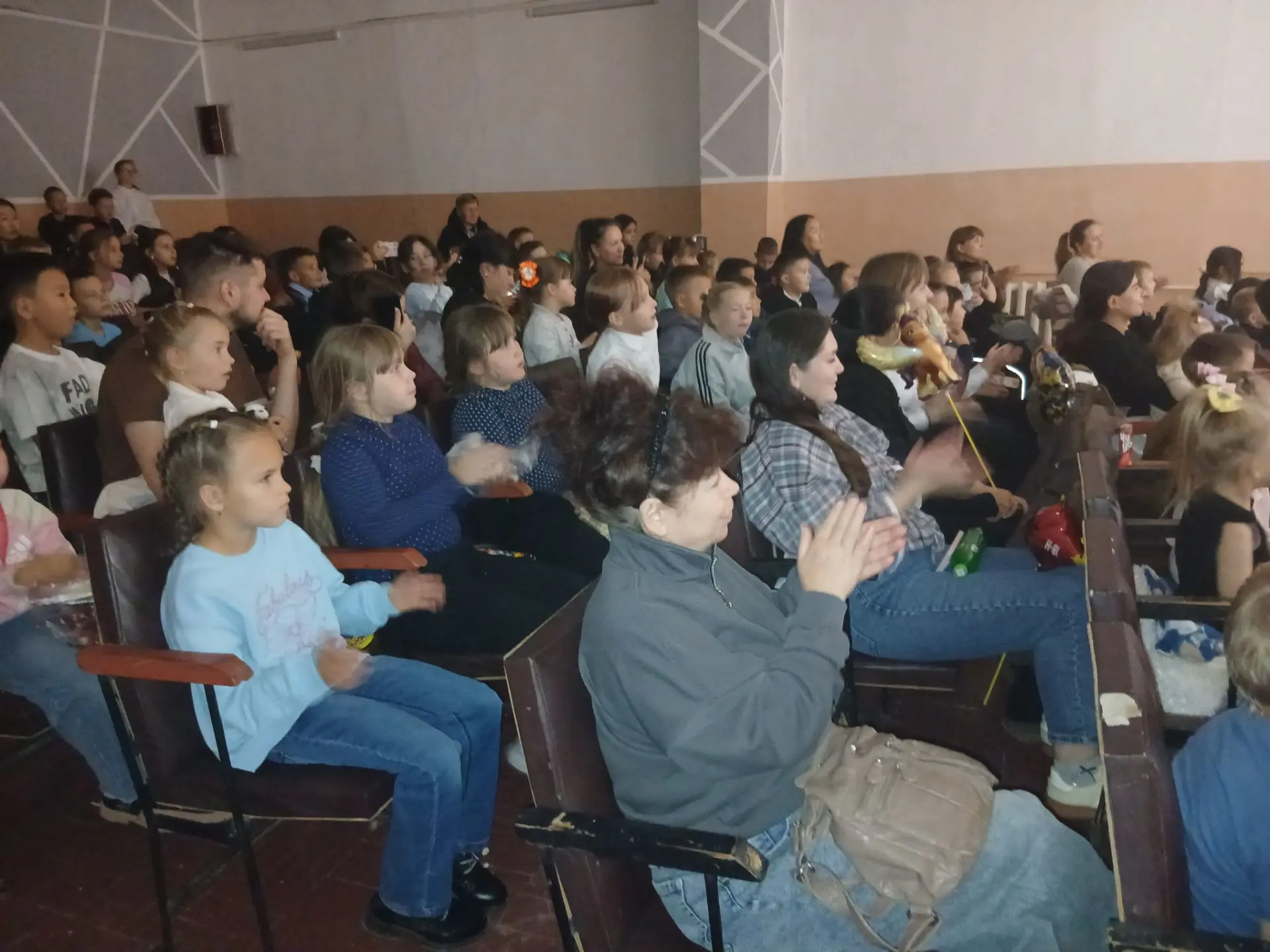 🎪 ЛЕГЕНДАРНЫЙ «БРУНО» У НАС! Магия, которая потрясла поселок!