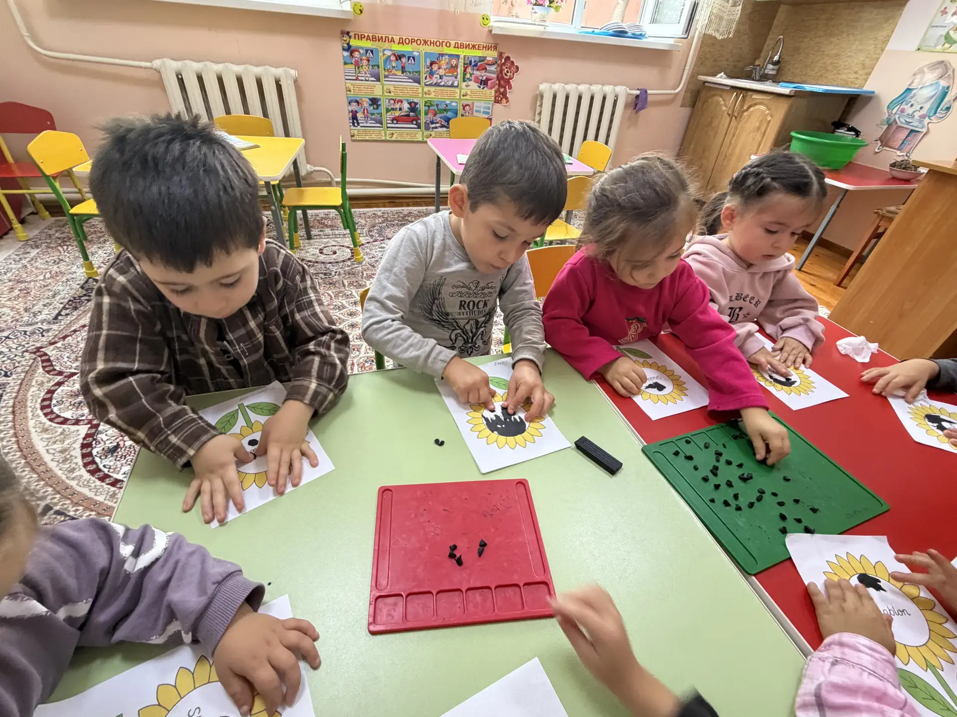 Пластилинография "Подсолнух"🌻Занятие  в младшей группе «Вишенки»🍒Программное содержание: