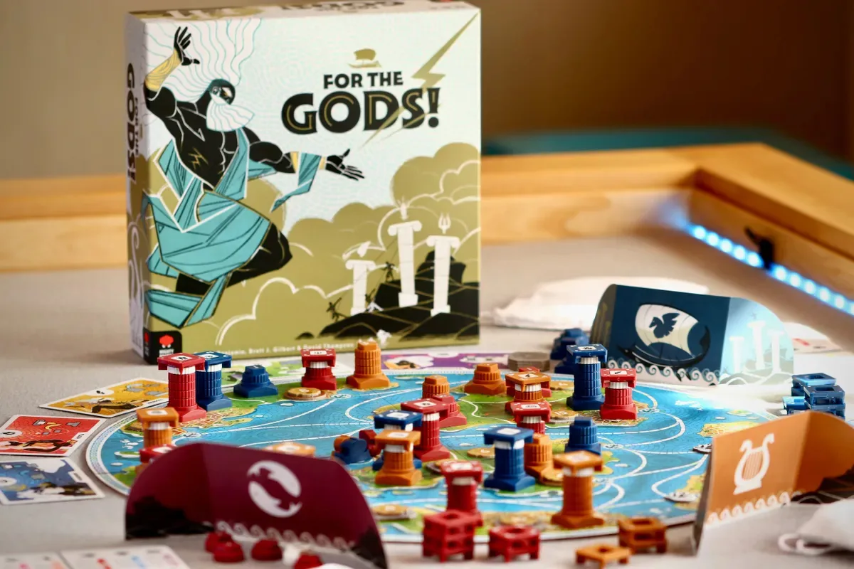 В For the Gods! игроки становятся мореплавателями и строителями в Древней Греции. Их це...