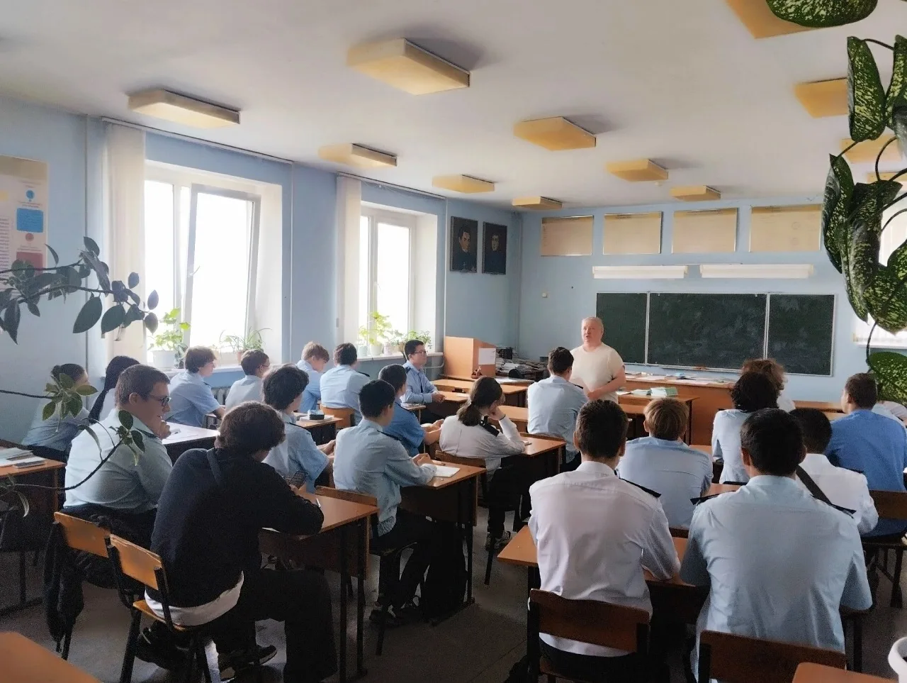 В ПРЕДДВЕРИИ ПРАЗДНИКА
