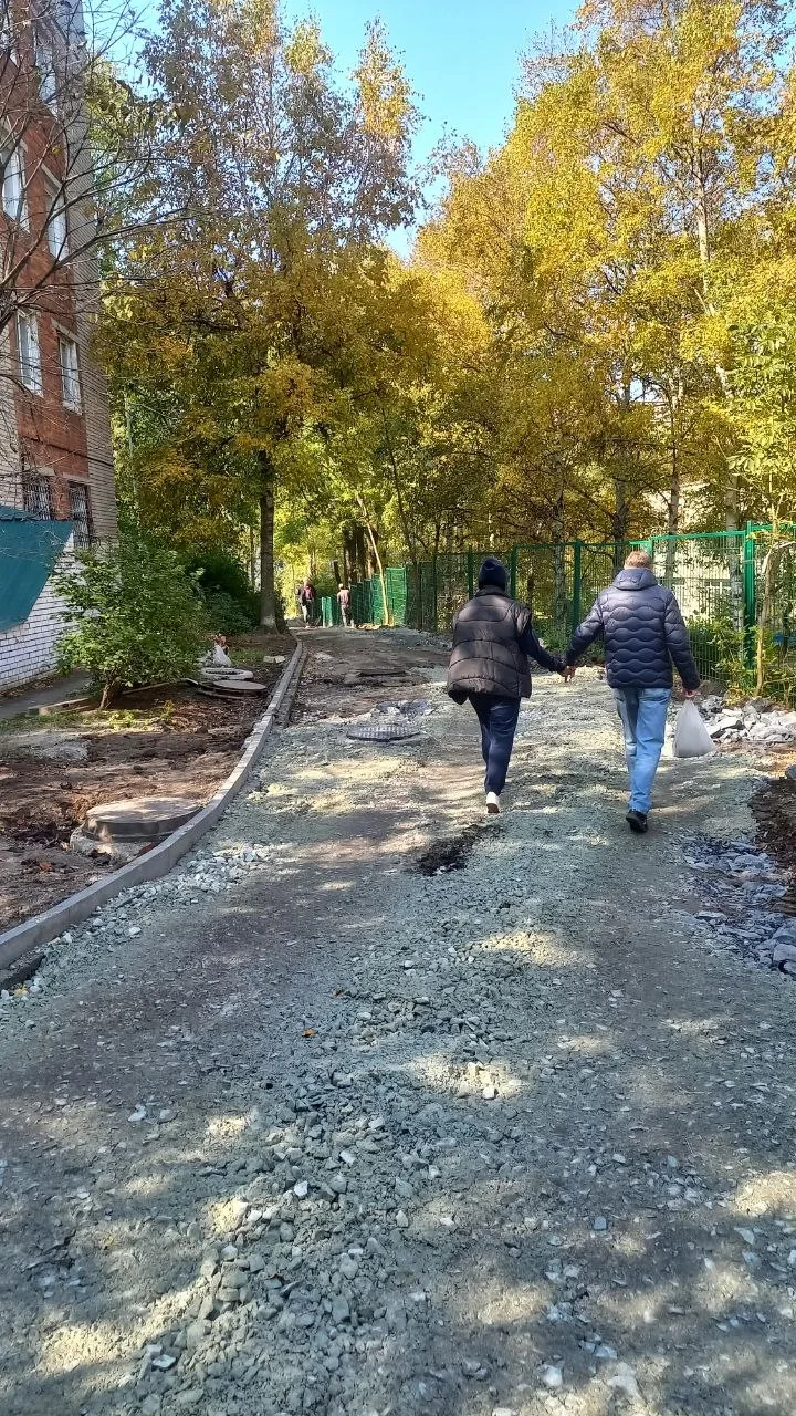 Ну что, Саш. Вангую, вот  и новый кандидат на побухтеть. Дорлжка вдоль дет сада 159.  К...