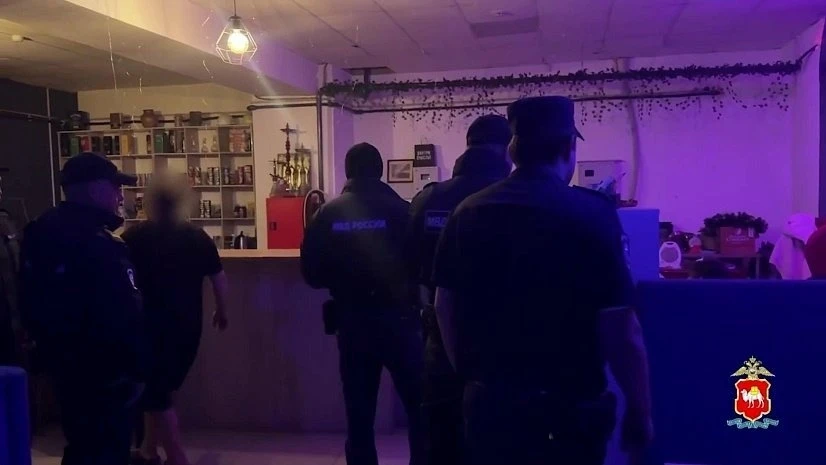 В Южноуральске полицейские нашли подростков в ночном клубе