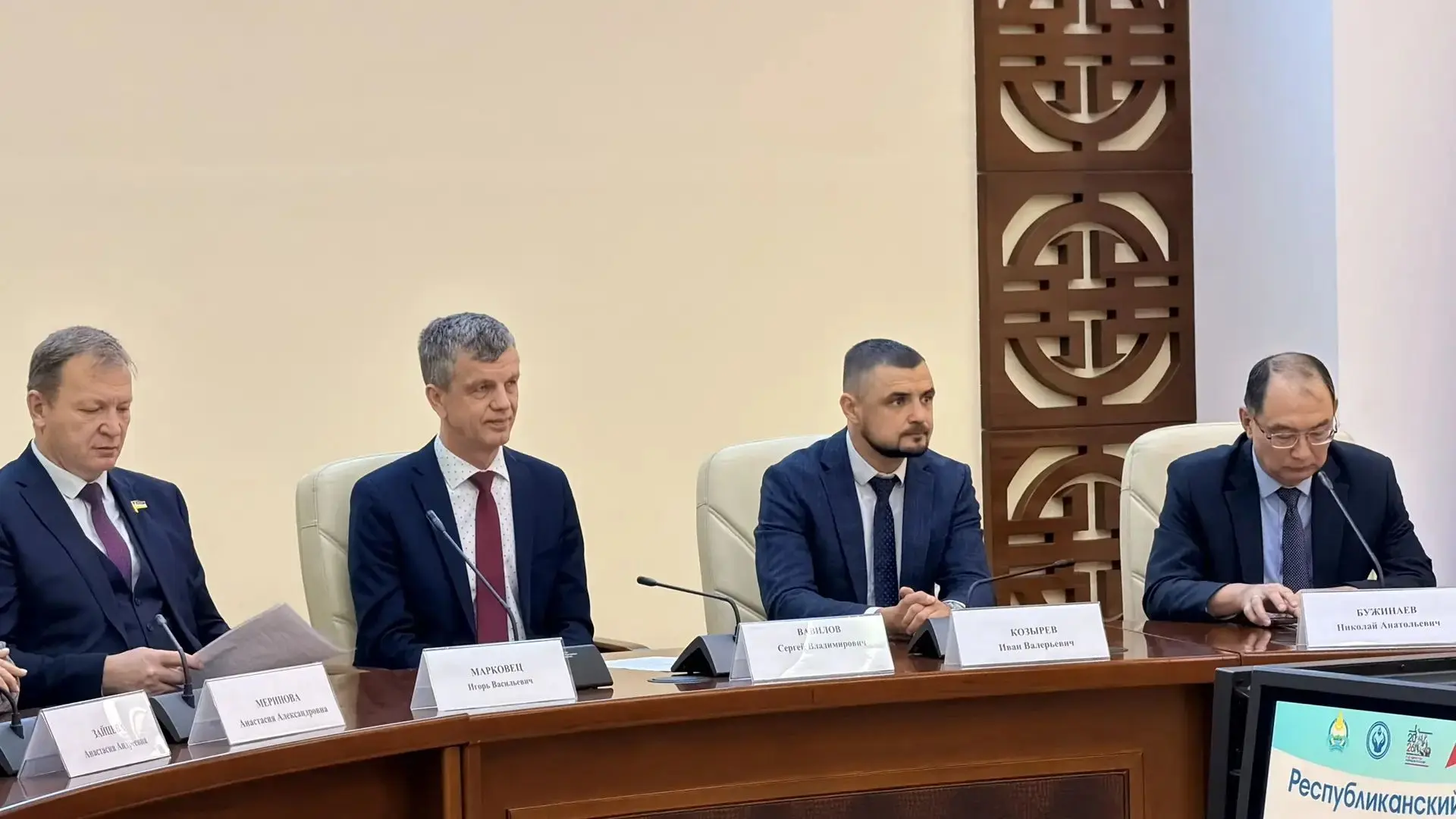 Сегодня принял участие в награждении победителей республиканского конкурса «Отцовство –...