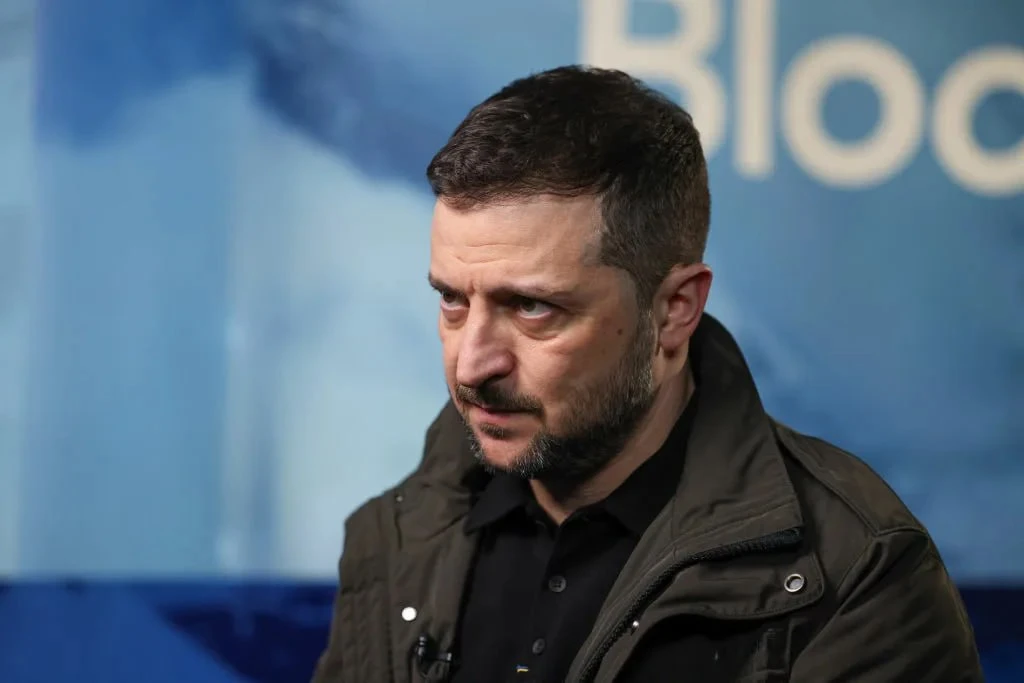 ❌ Зеленский сообщил об остановке передачи американских разведданных Украине.