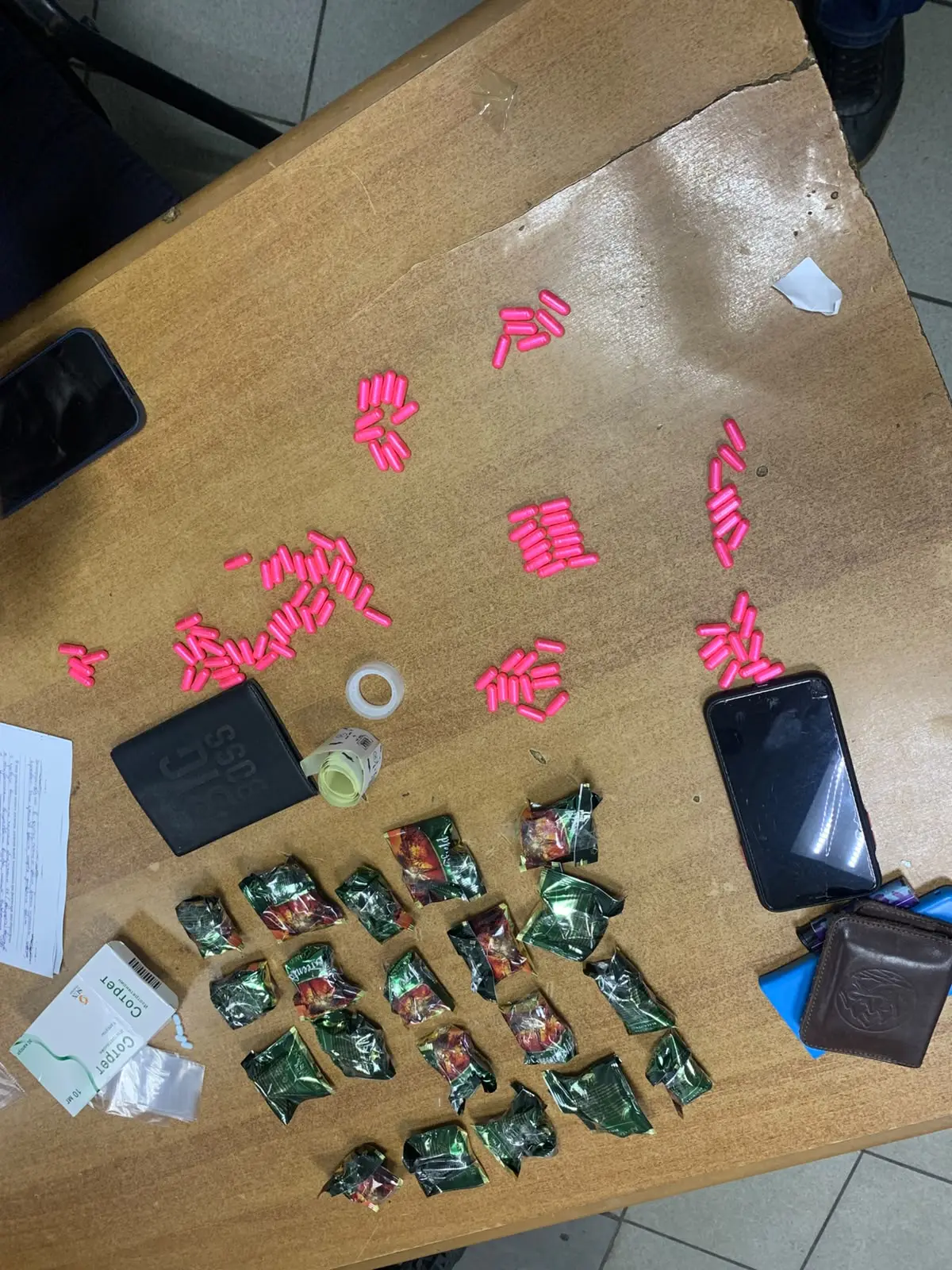 👁️Транспортными полицейскими столичного Ленинградского вокзала задержан курьер с крупн...