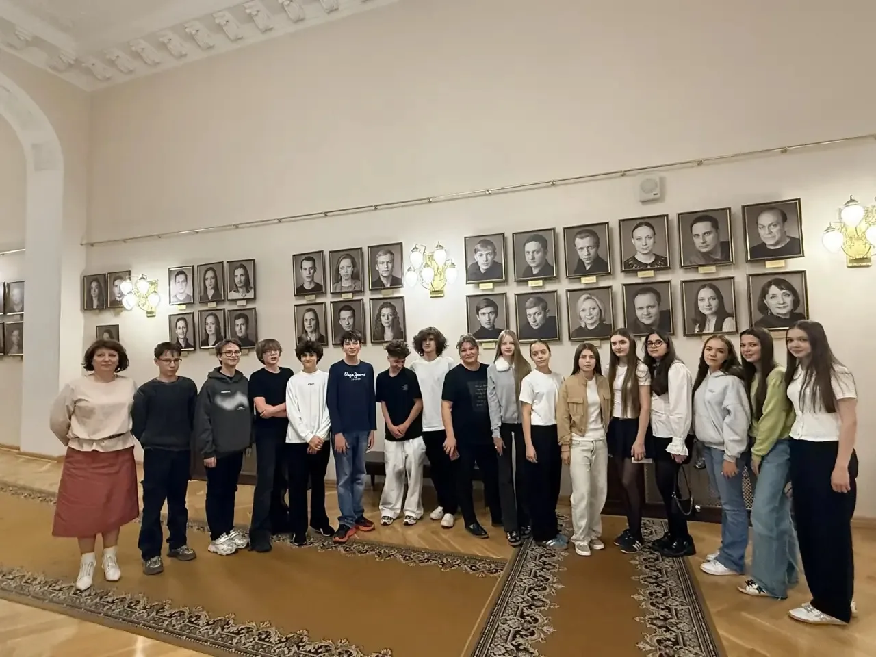 14 октября 2026 года 8А класс — вместе с классным руководителем Календер Элиной Рафаило...