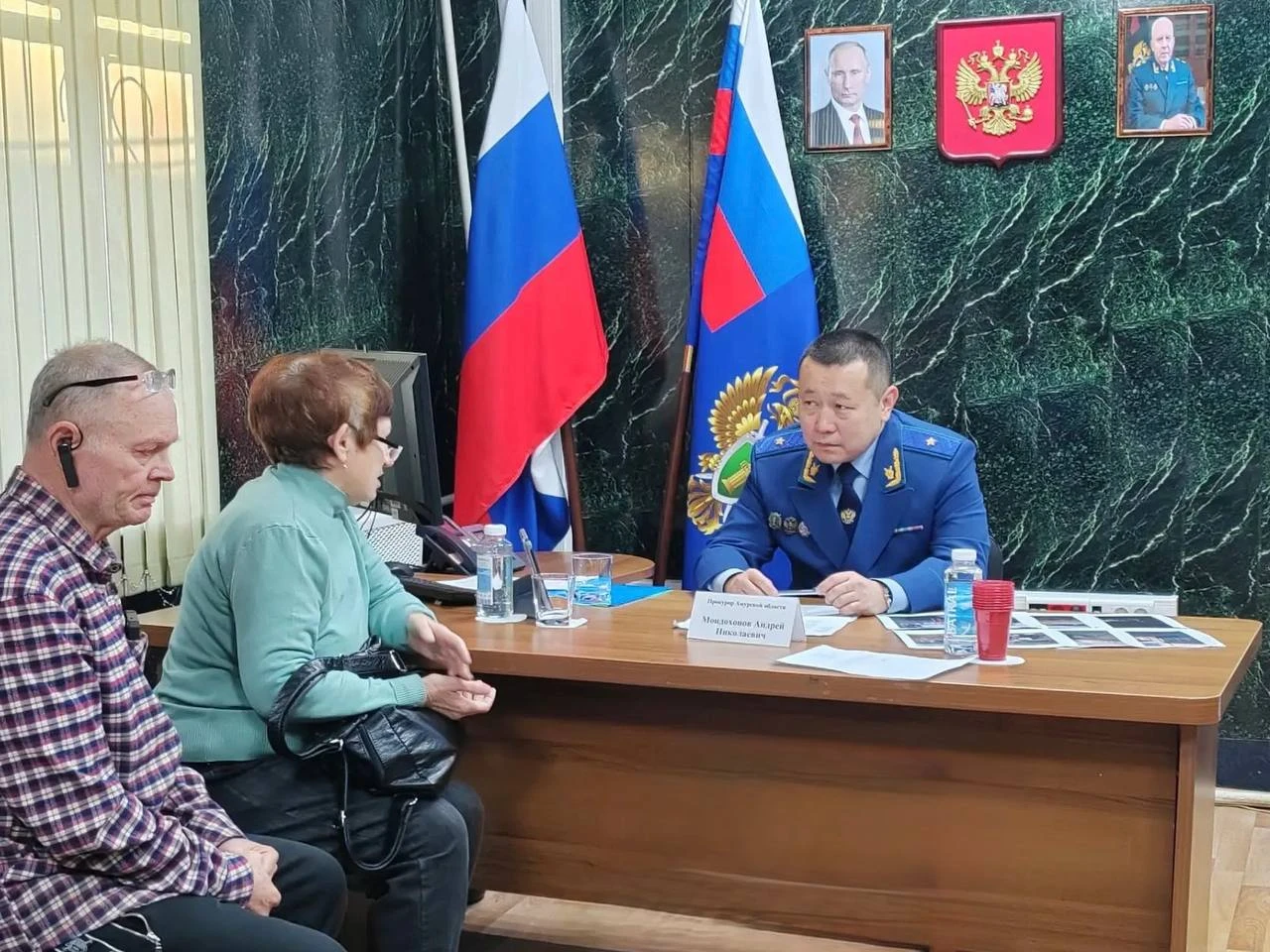 Мусор и разбитые дороги: о чем узнал прокурор в Приамурье