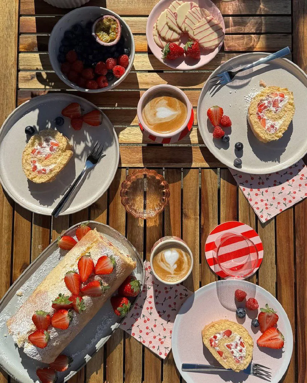 Клубничный рулет 🍰