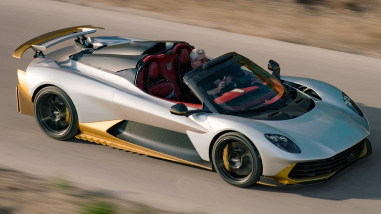 Aston Martin Valhalla Spider: открытая версия сохранила 1 064 л.с. и незначительно приб...