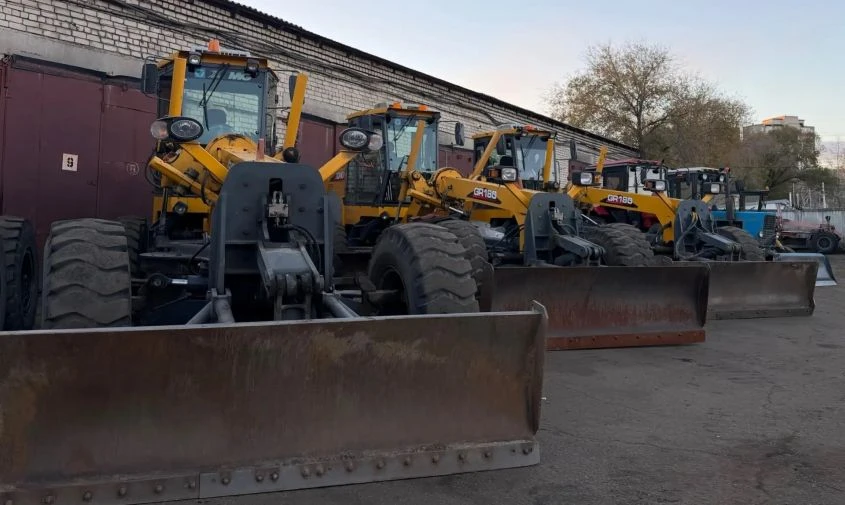 🚜 В преддверии зимы в Благовещенске не хватает рабочих и не готова техника для уборки ...