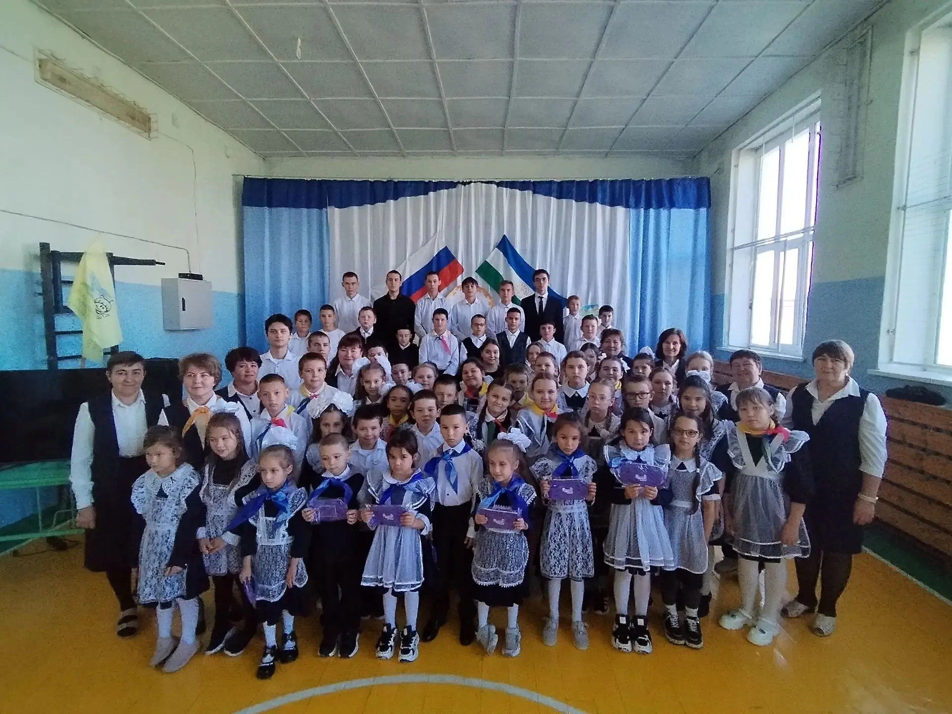 В предверии Дня Республики Башкортостан во всех общеобразовательных учреждениях  района...