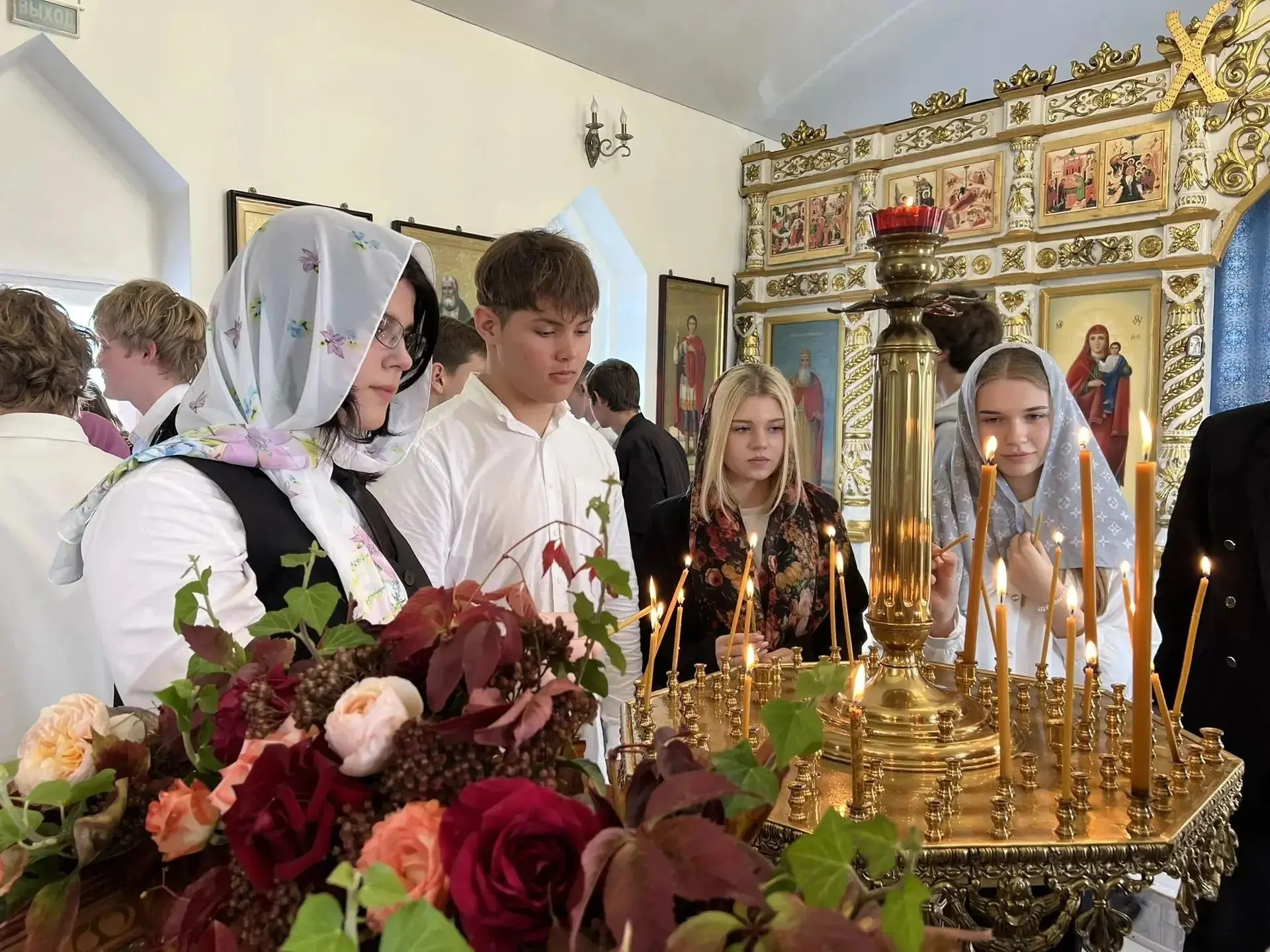 Сегодня ребята 10 и 11 классов с учителем русского языка и литературы М.В.Катаевой в По...