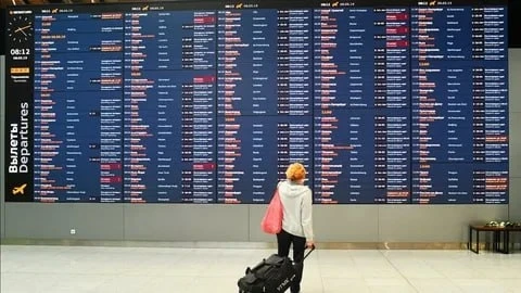 ✈️ В Госдуме предложили обязать авиакомпании бесплатно информировать пассажиров по SMS ...