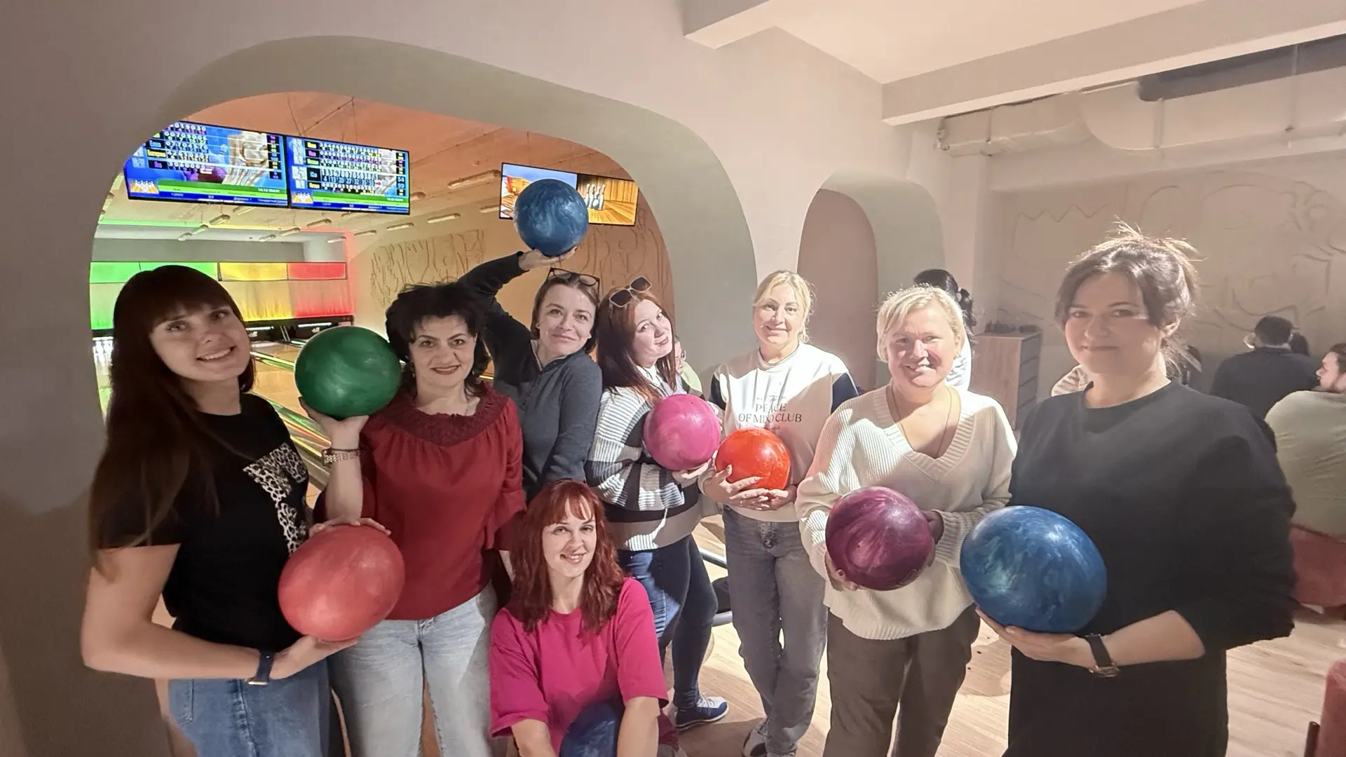 День дошкольного работника мы отметили в боулинге «Русь»! 🎉