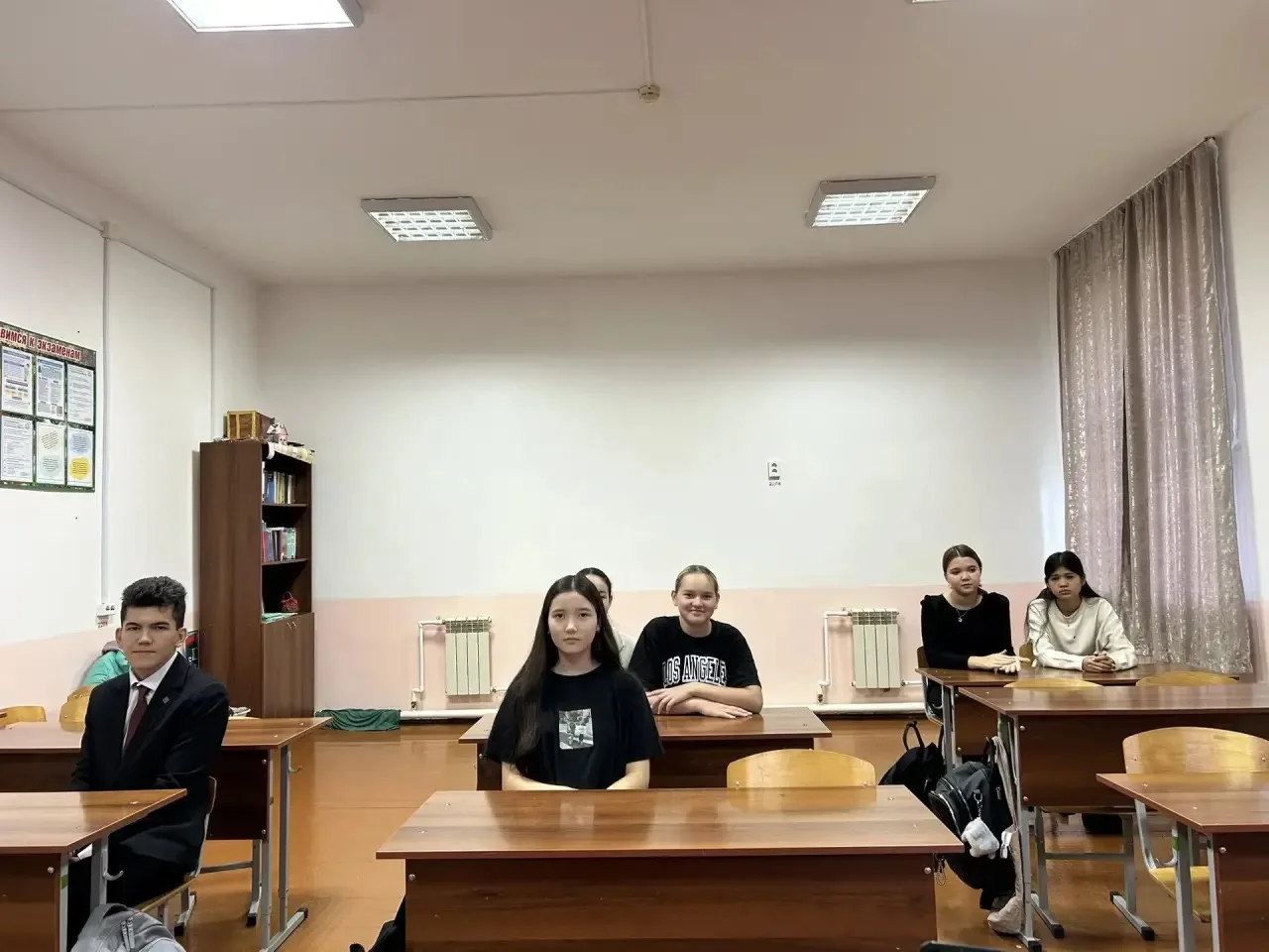 📅 8 октября в рамках курса «Россия — мои горизонты» классный руководитель 9 класса Фай...