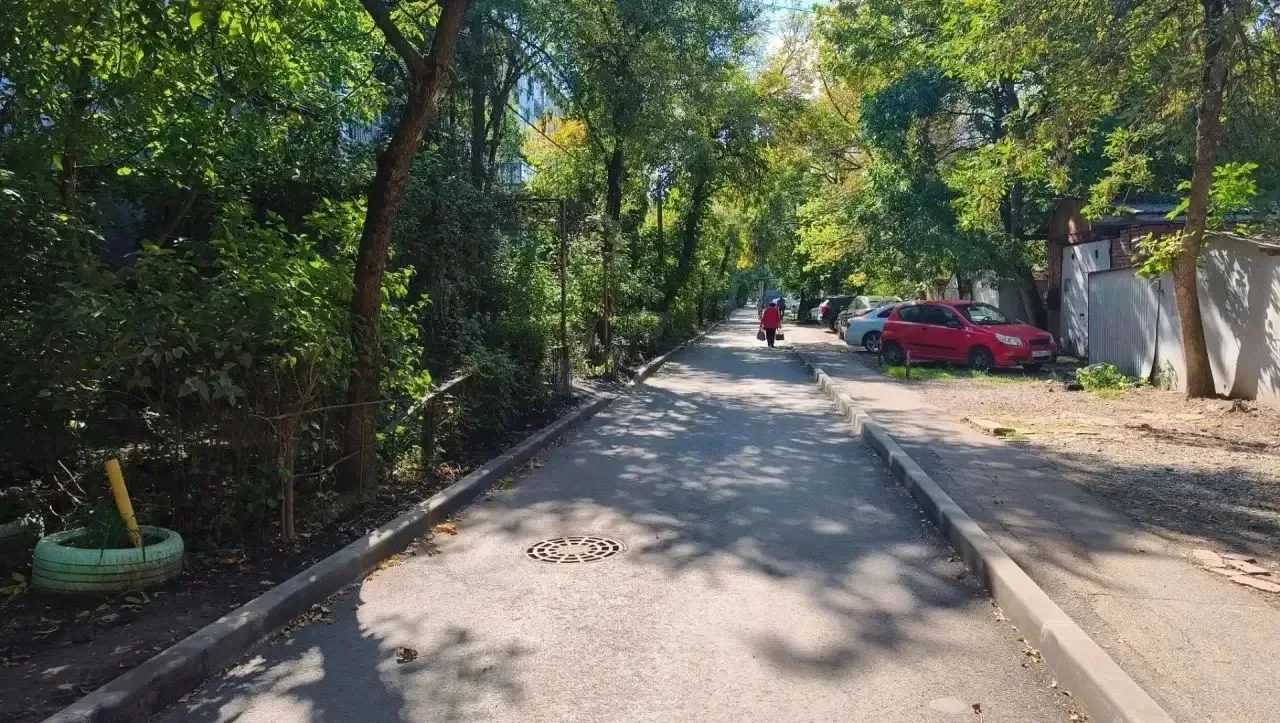 Работы закончили в Фестивальном микрорайоне, на участке между улицами Атарбекова и Косм...