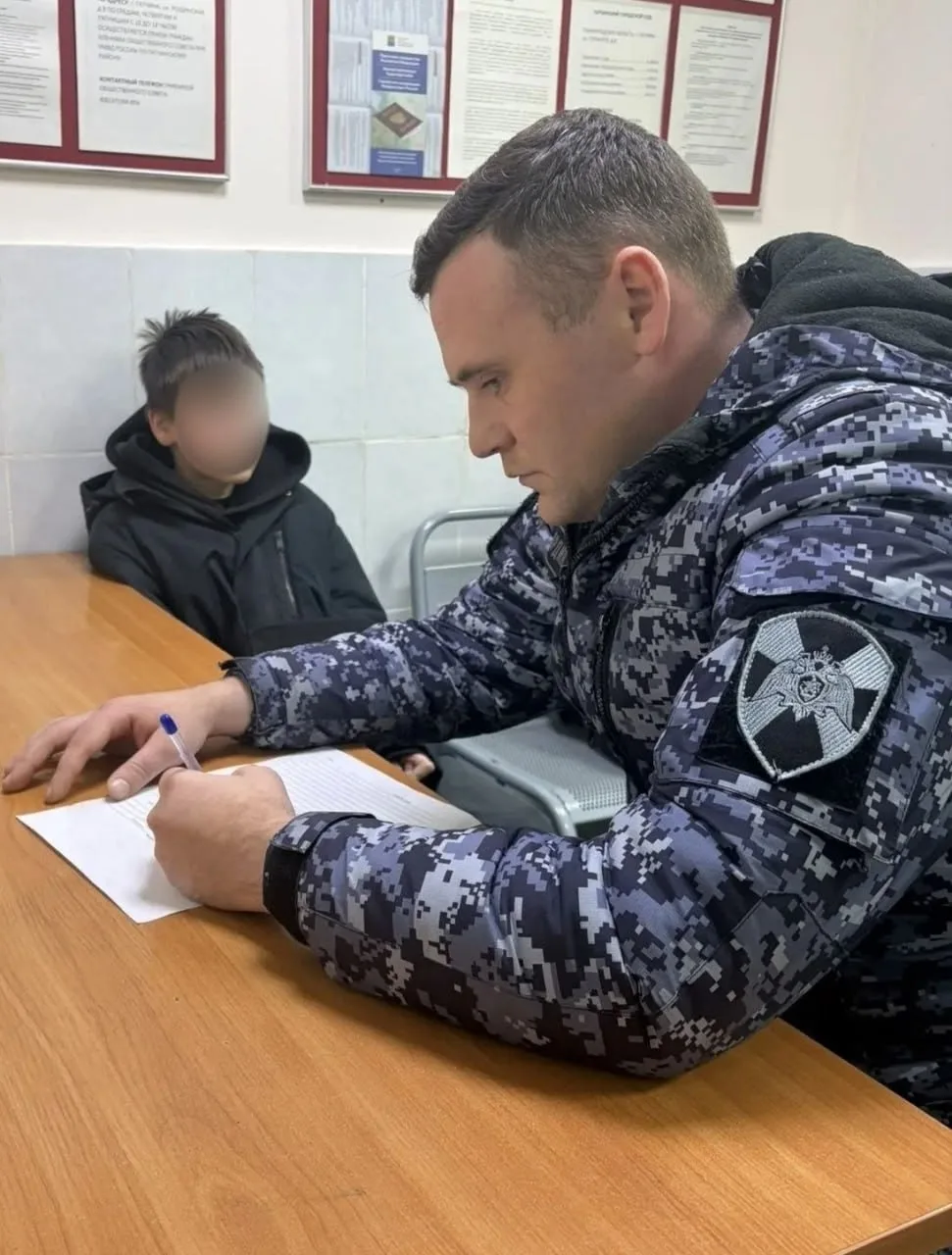 28 октября, около 21.00 в городе Коммунаре сотрудники межрайонного отдела вневедомствен...