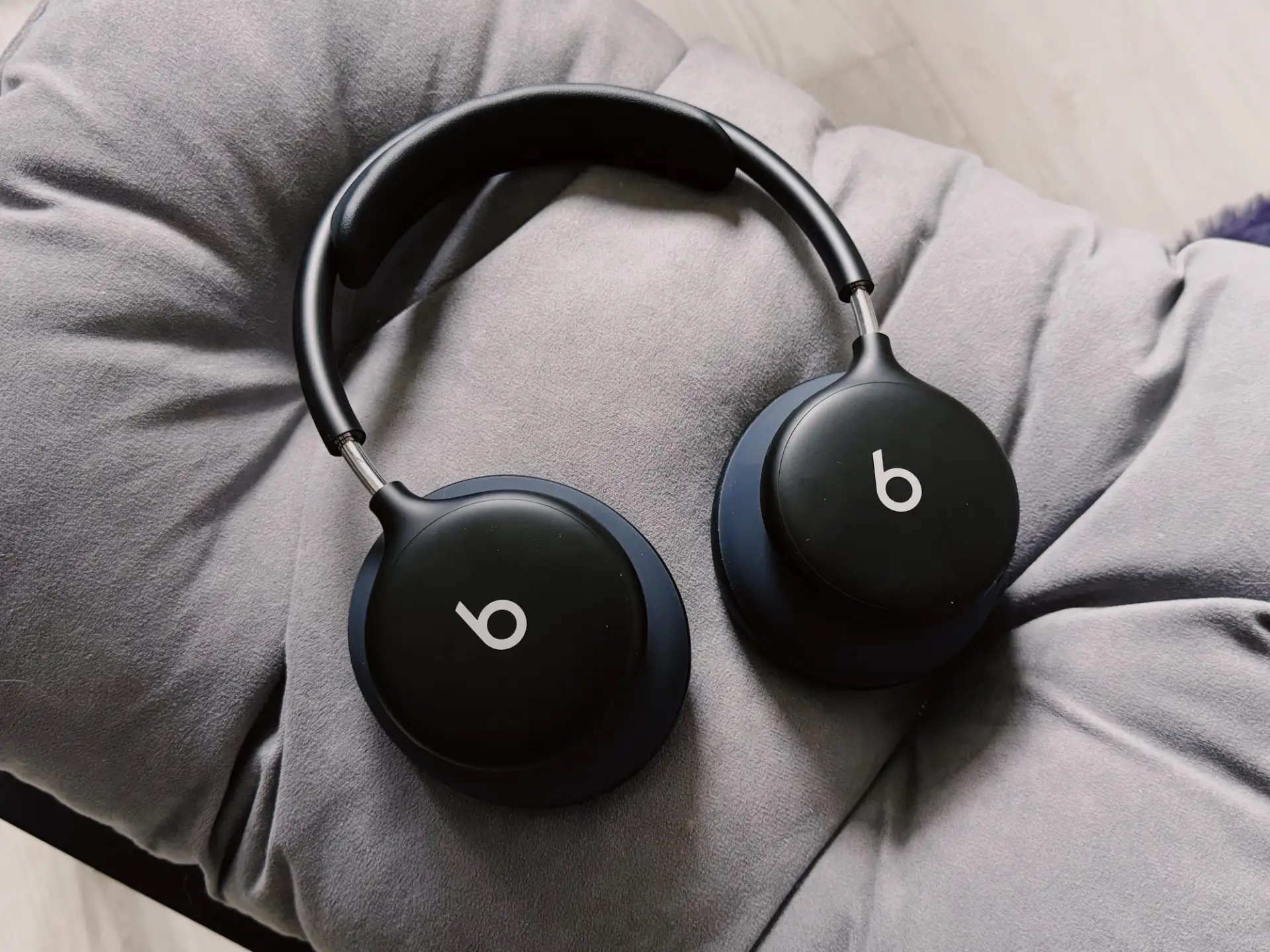 Обзор Beats 360. Не замена для AirPods Max