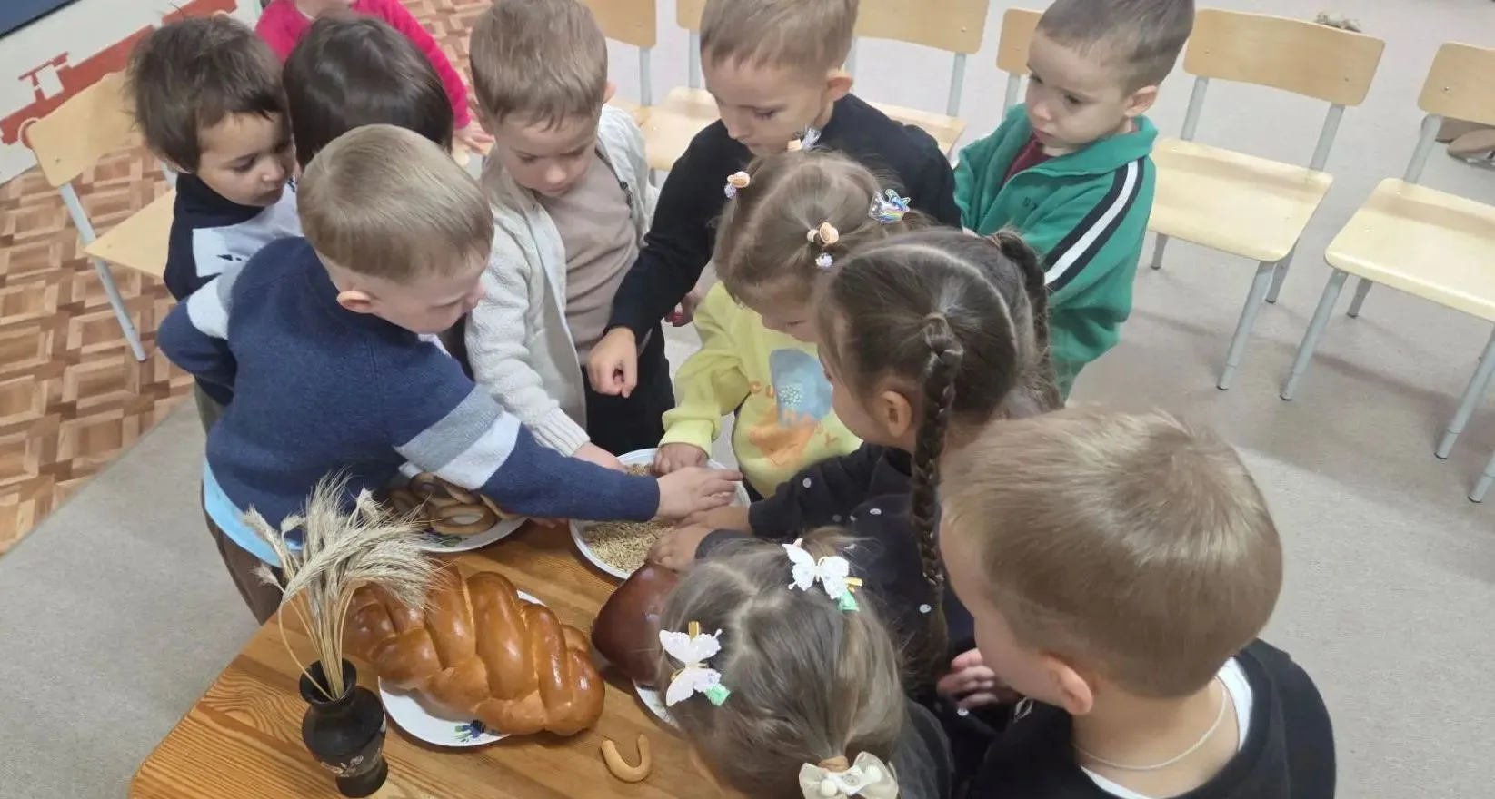 🎉 К Международному Дню хлеба: путешествие от зёрнышка до колоска в группе «Яблонька»! ...