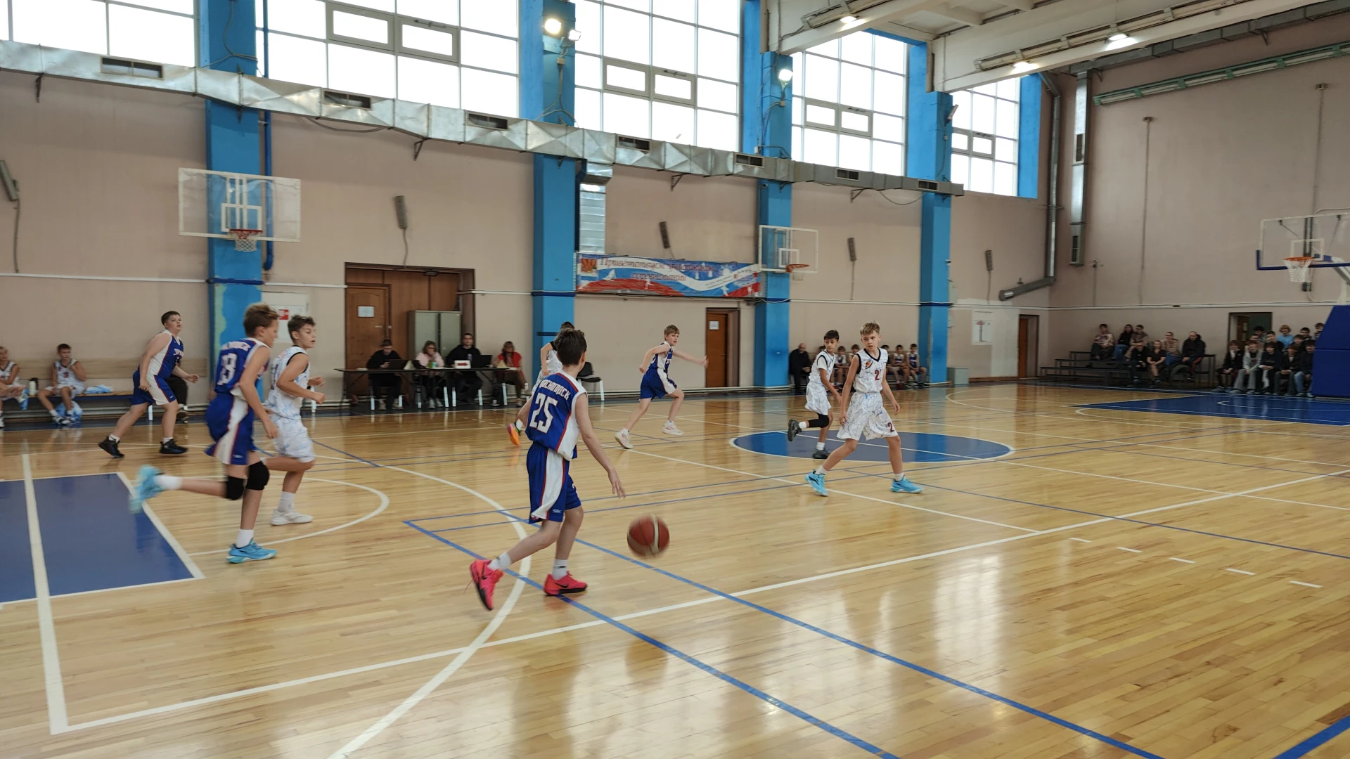 🏀 Гостей из городского округа Красногорск приняли баскетболисты города Дзержинского го...