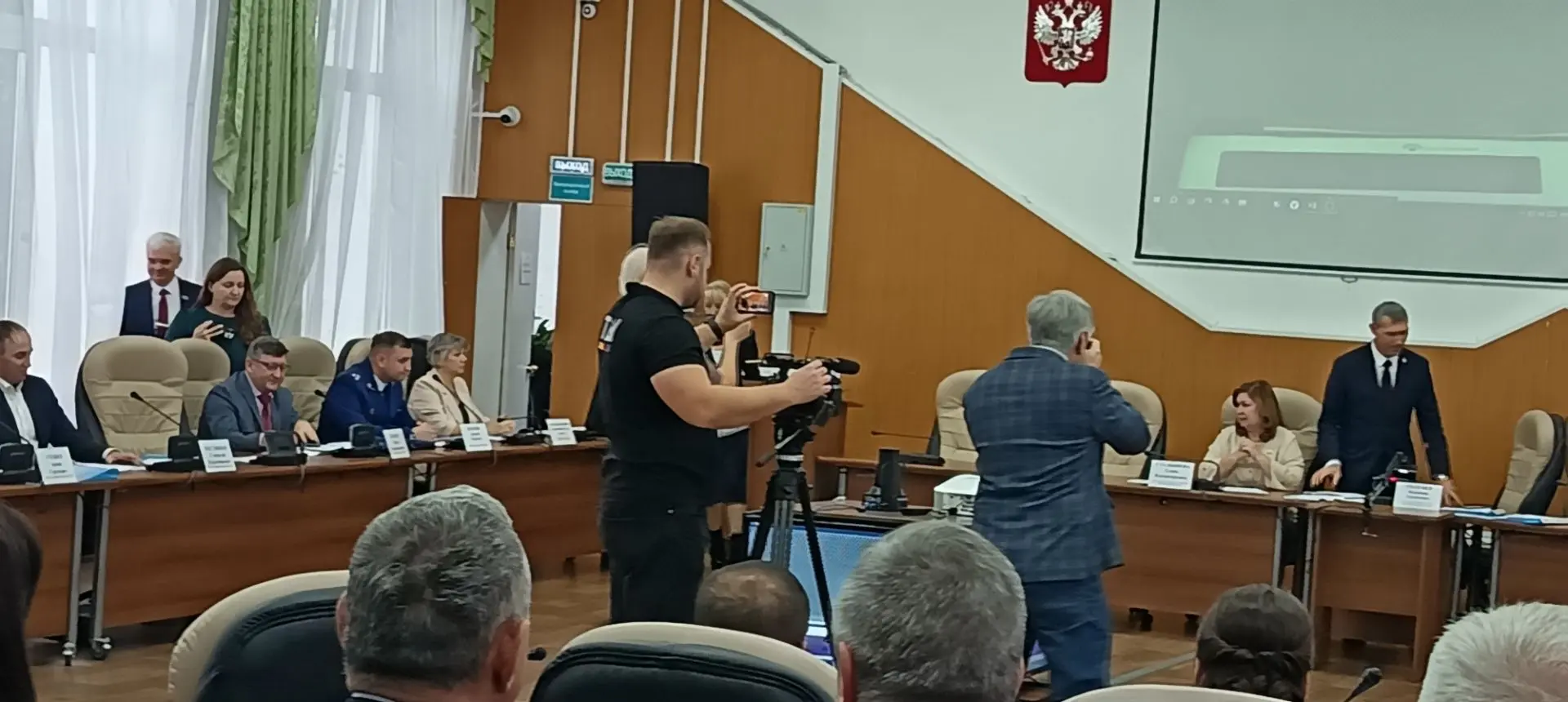 Ну что же, как обещал, немного про вчерашнюю сессию горсовета Бердска.
