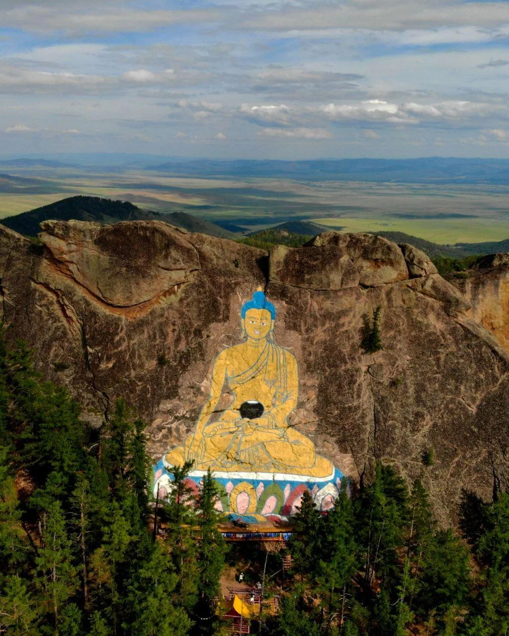33-метровая статуя Будды в Бурятии 🏞️