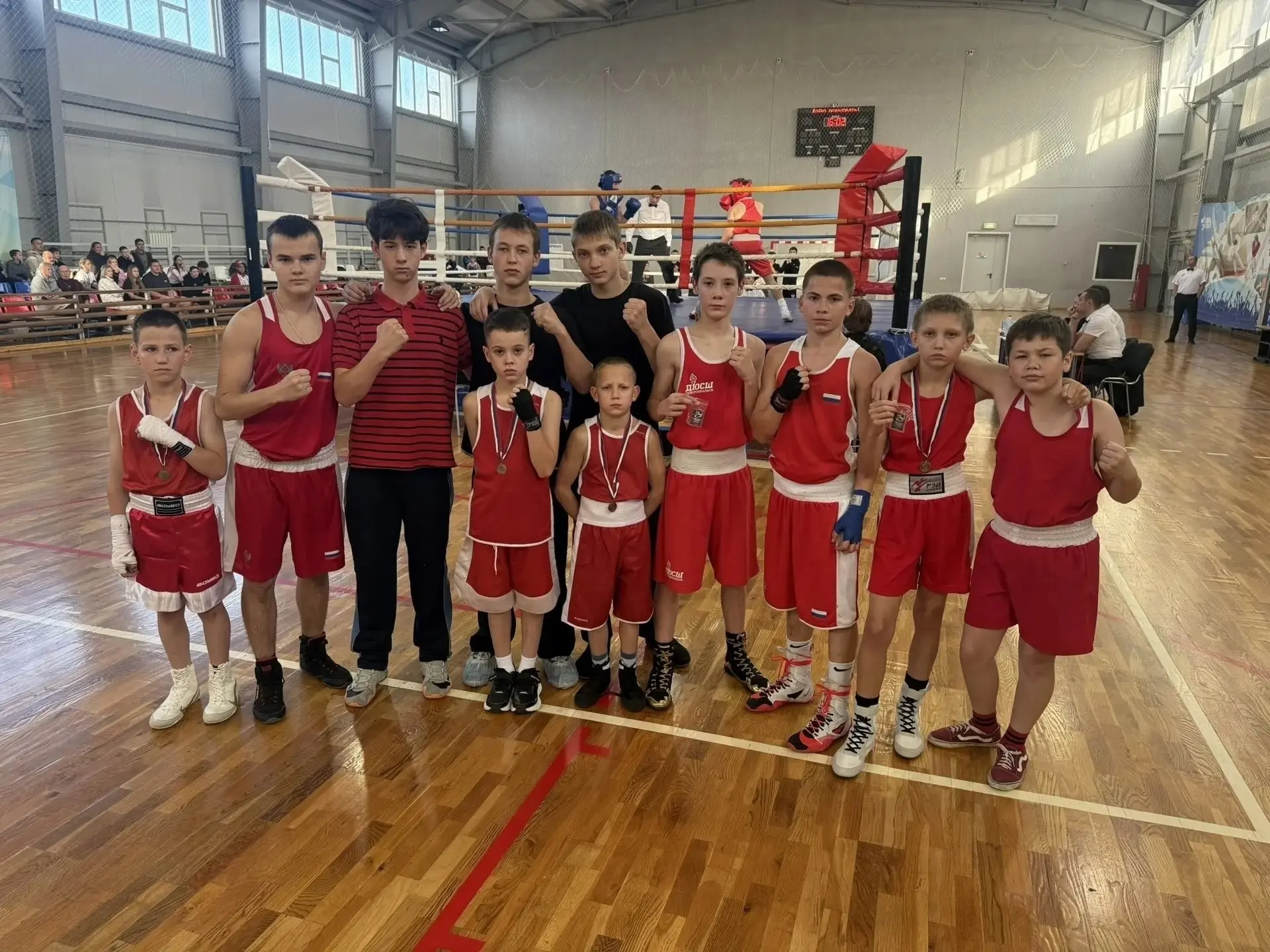 🥊Североуральские боксёры вернулись с медалями из Карпинска!
