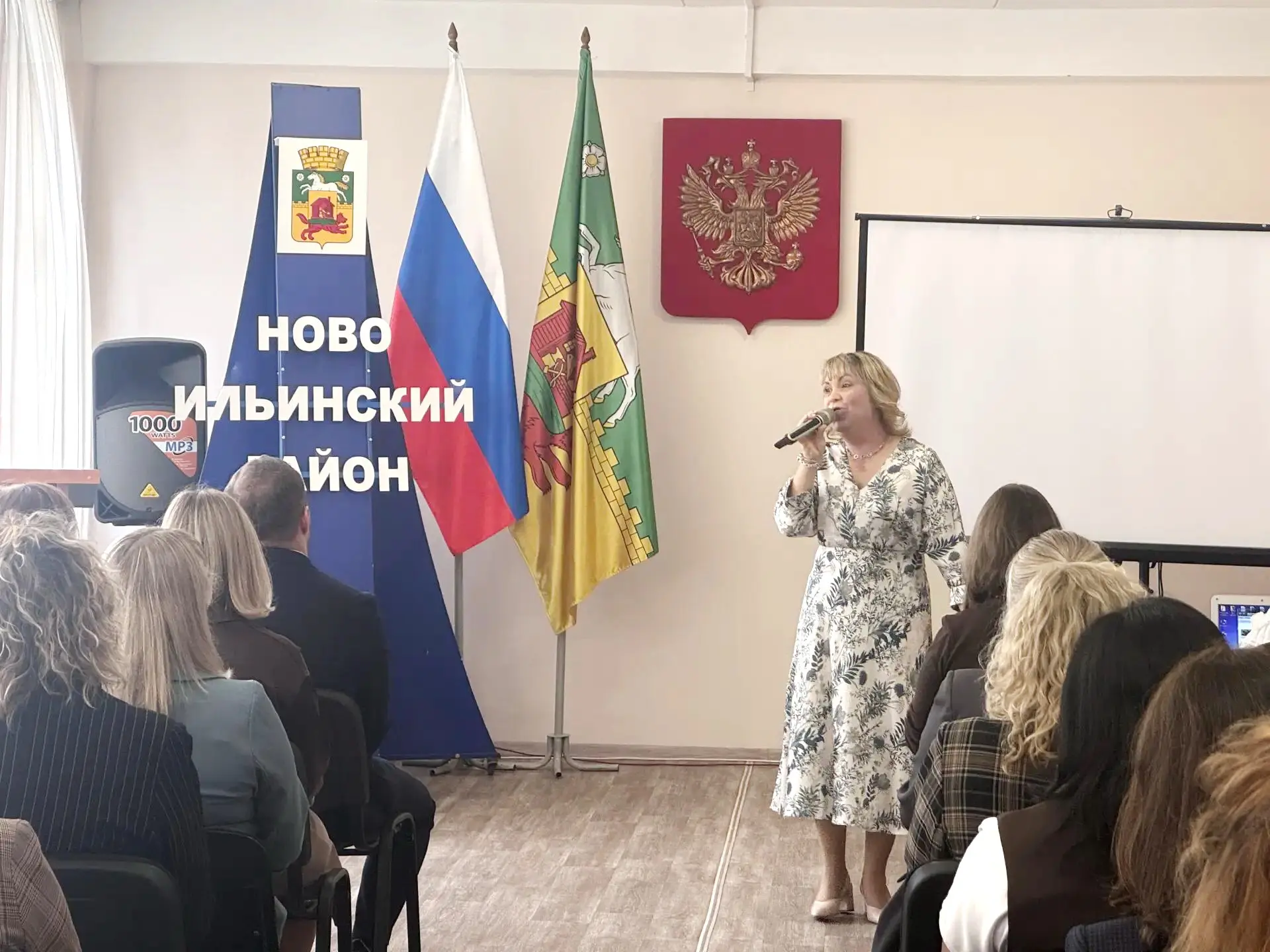 Творческие поздравления ко Дню учителя прозвучали от преподавателей ДШИ №55.