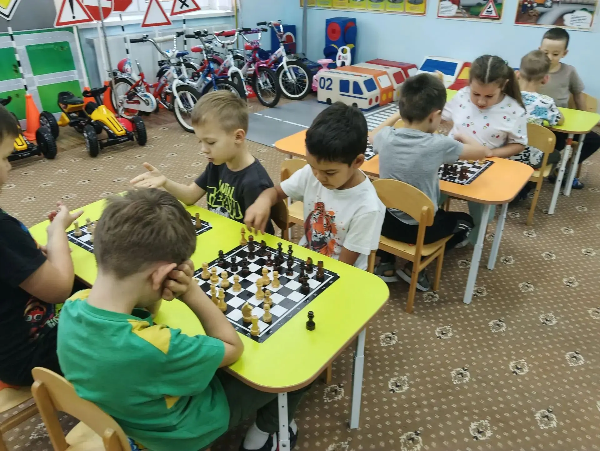 🚦Доброе утро, дорогие наши родители и малыши! Пусть день будет радостным и добрым!