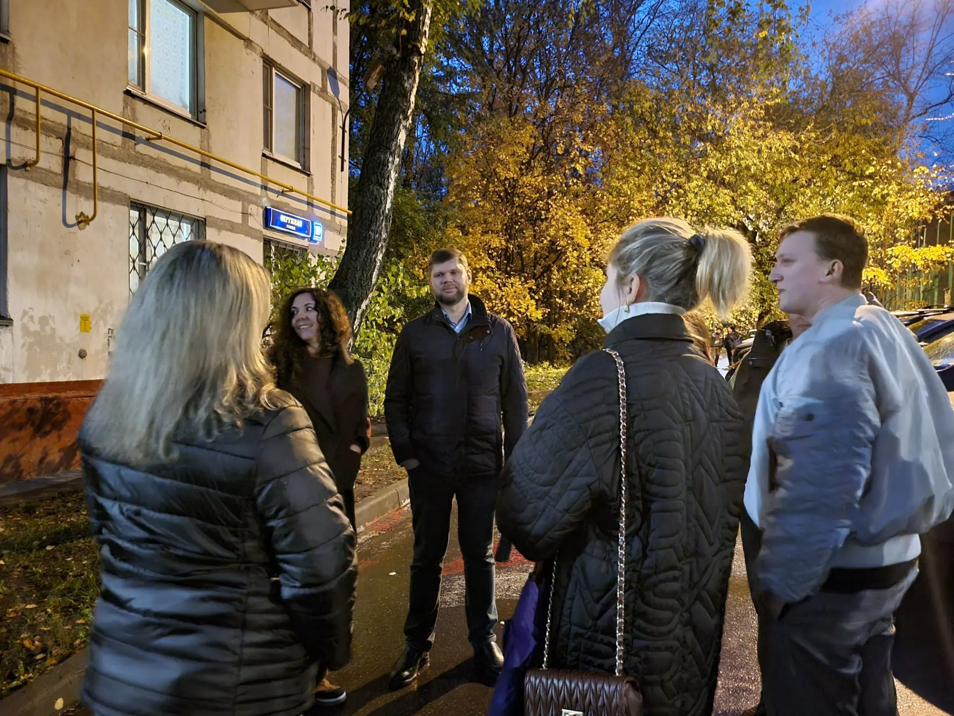 В Южном Тушине прошел еженедельный обход территории района