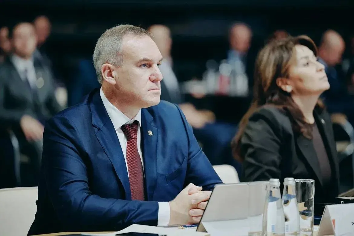 🇷🇺 Руслан Кухарук подвел итоги защиты проектов образовательной программы «Время герое...