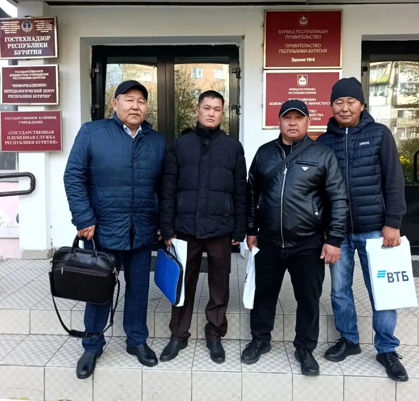 🌾🚜📄 ЗАКАМЕНСКИЕ АГРАРИИ ПРОШЛИ ЗАЩИТУ ПРОЕКТОВ НА ГРАНТ "АГРОМОТИВАТОР"!