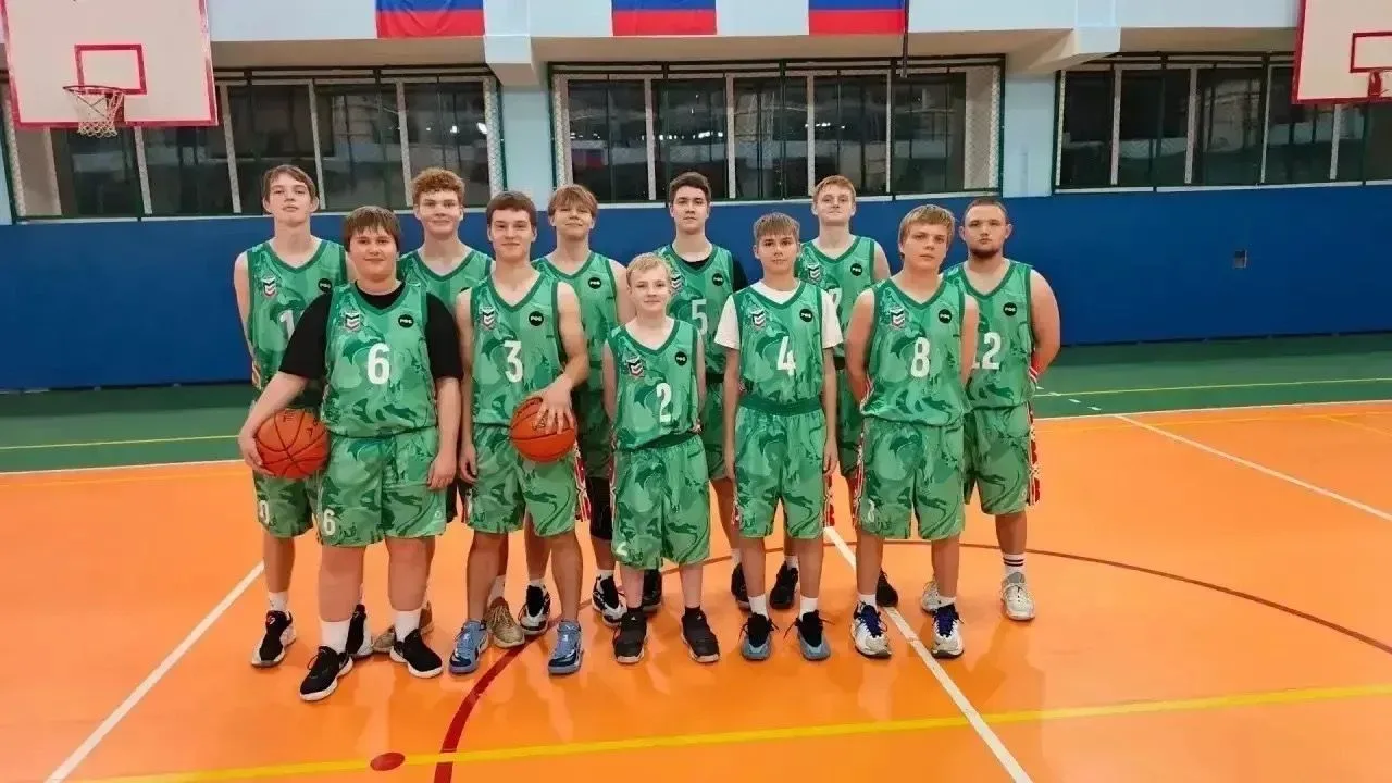 У юных спортсменов "Малахита" новая форма