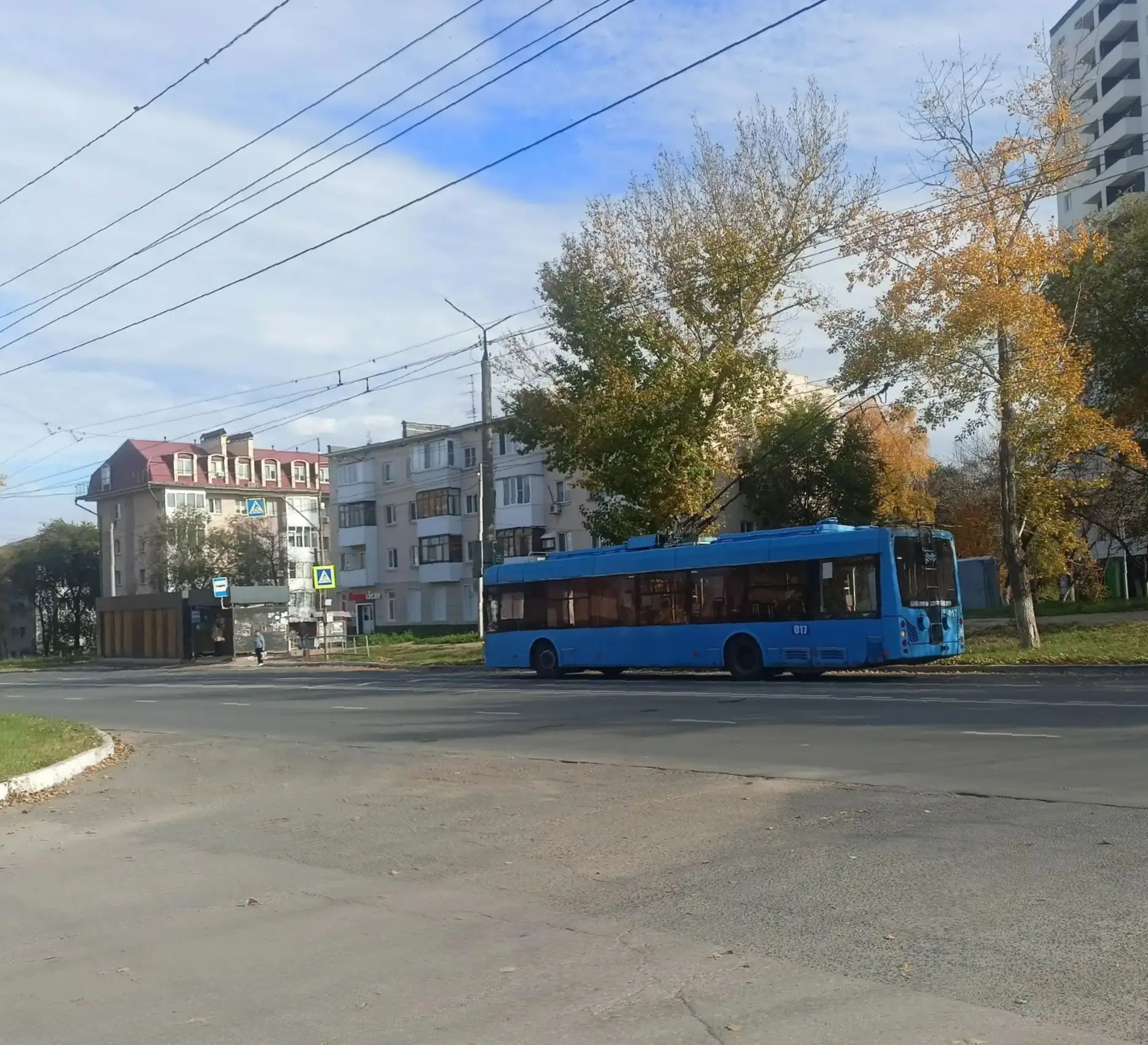 В Новокуйбышевске приостановлено движение общественного транспорта до сигнала об отмене...
