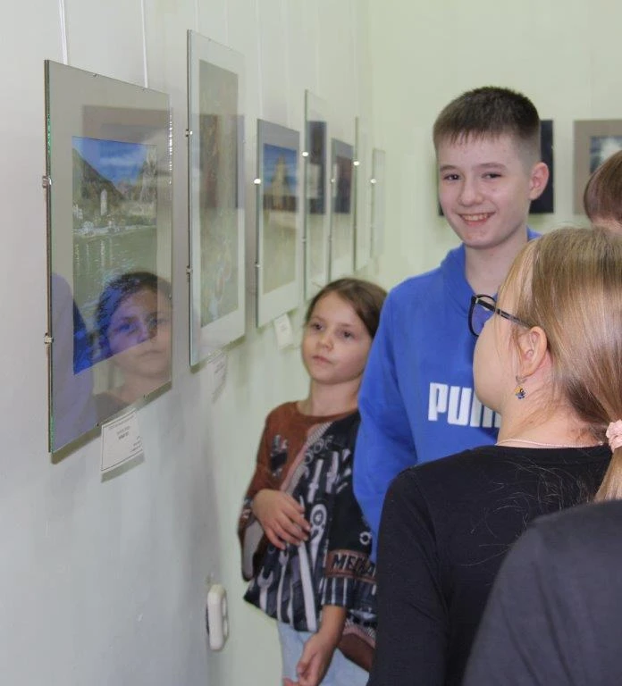 В Волгодонском художественном музее открылась выставка «Таврида многоликая», приуроченн...
