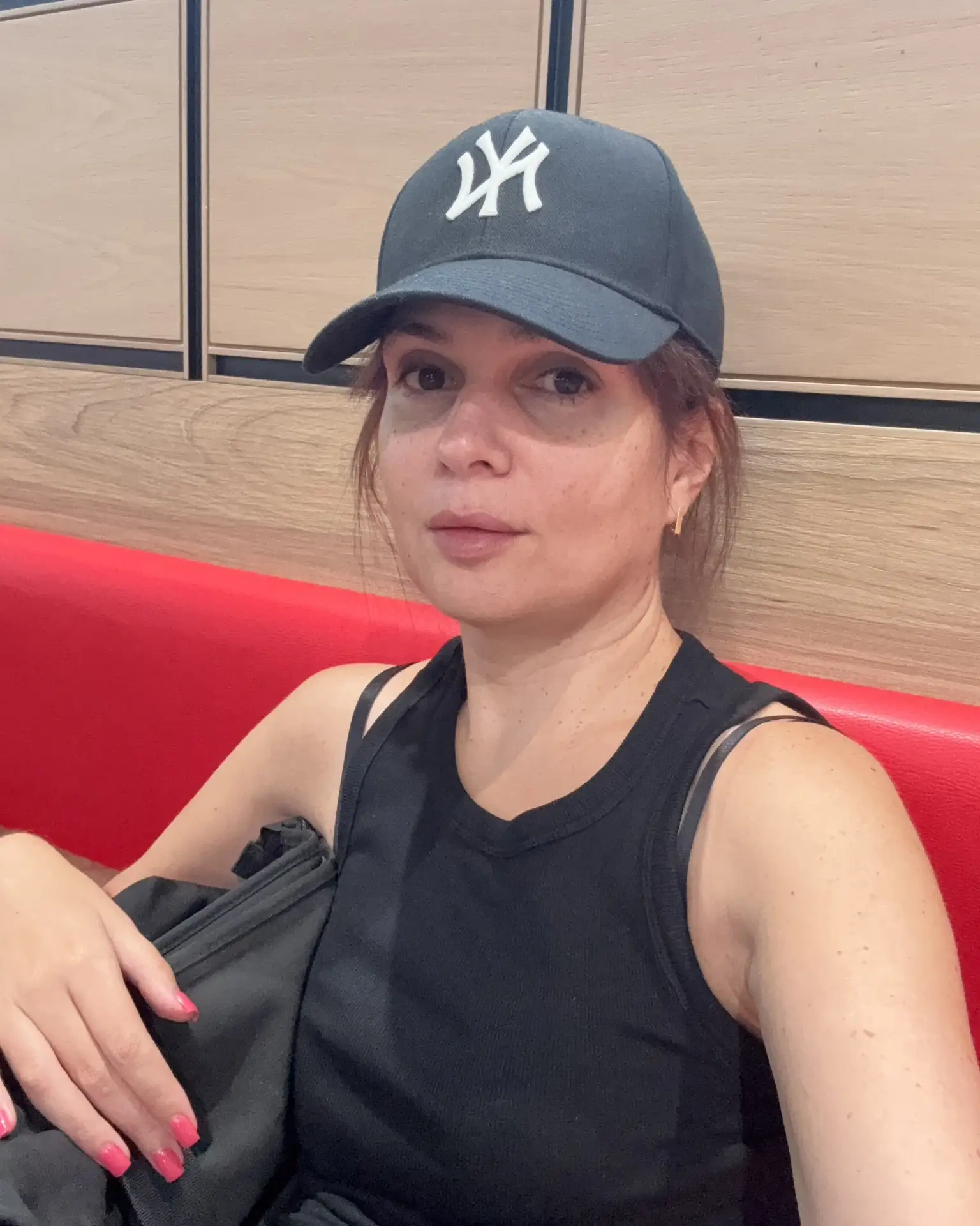 Ещё два года назад, да даже год назад, для меня было большим стрессом полететь одной за...