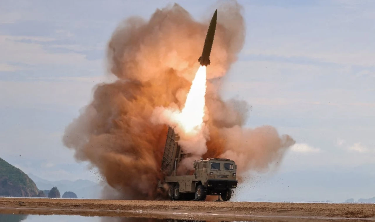 Американские военные 12 октября зафиксировали пуски двух баллистических ракет КНДР, зая...