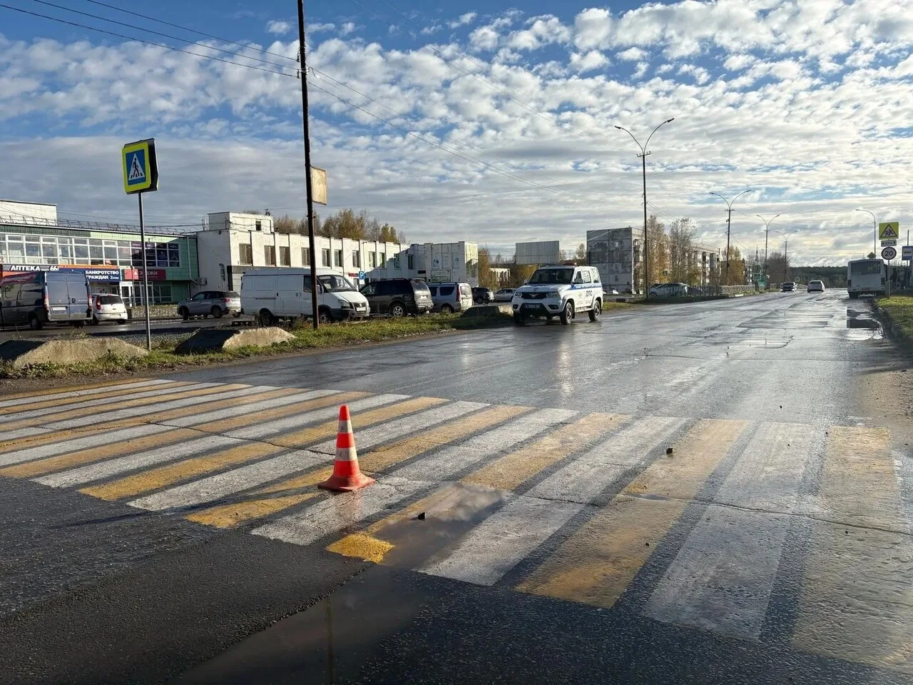 В Верхней Салде водитель иномарки допустила наезд на женщину с ребенком на нерегулируем...