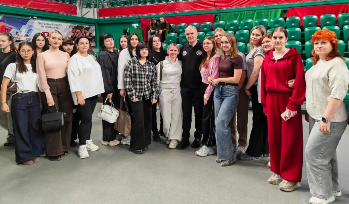 Студенты медколледжа Краснозерской ЦРБ стали участниками флешмоба «Запусти сердце».
