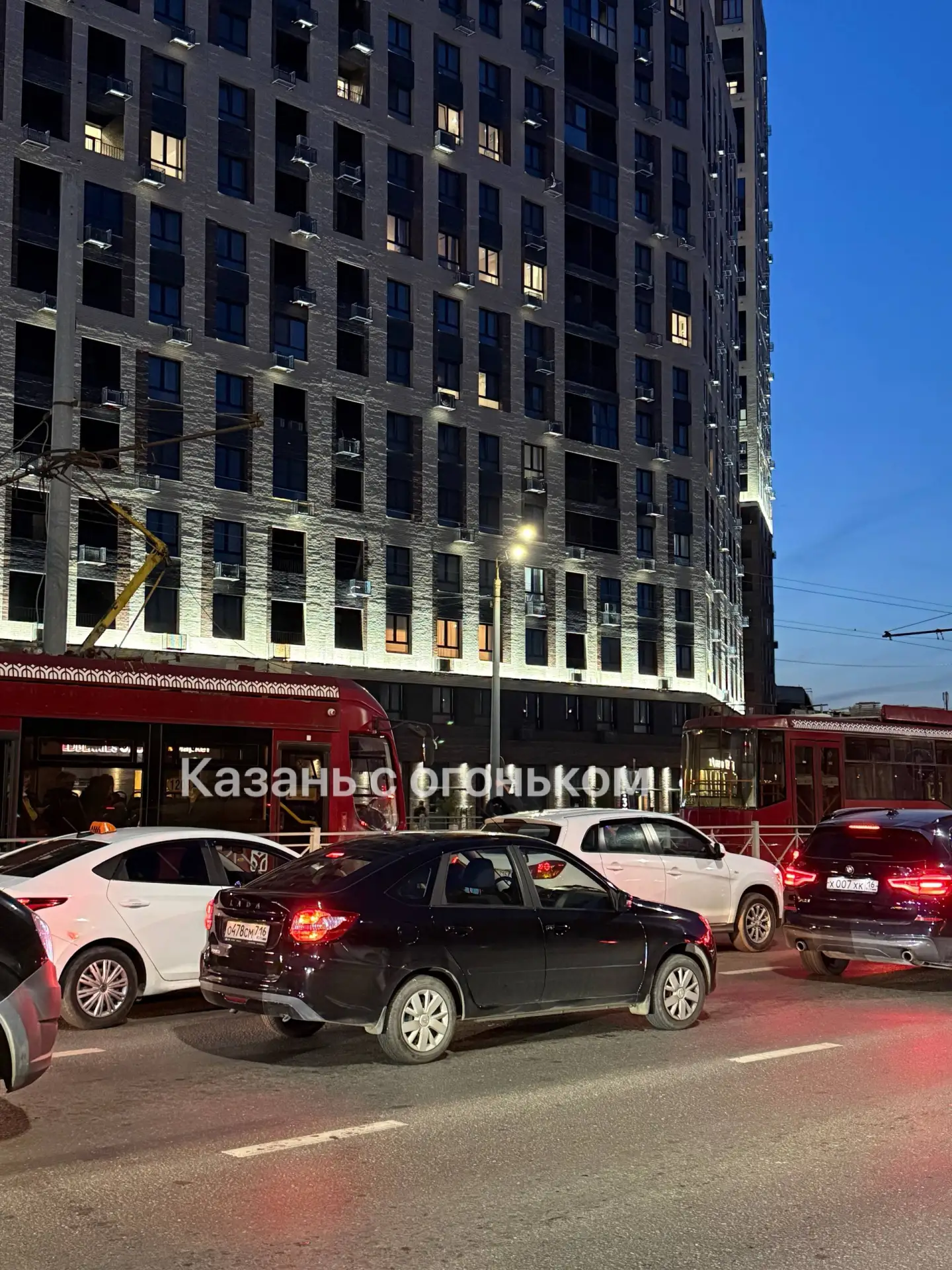 На улице Большая Крыловка по неизвестной причине встали все трамваи