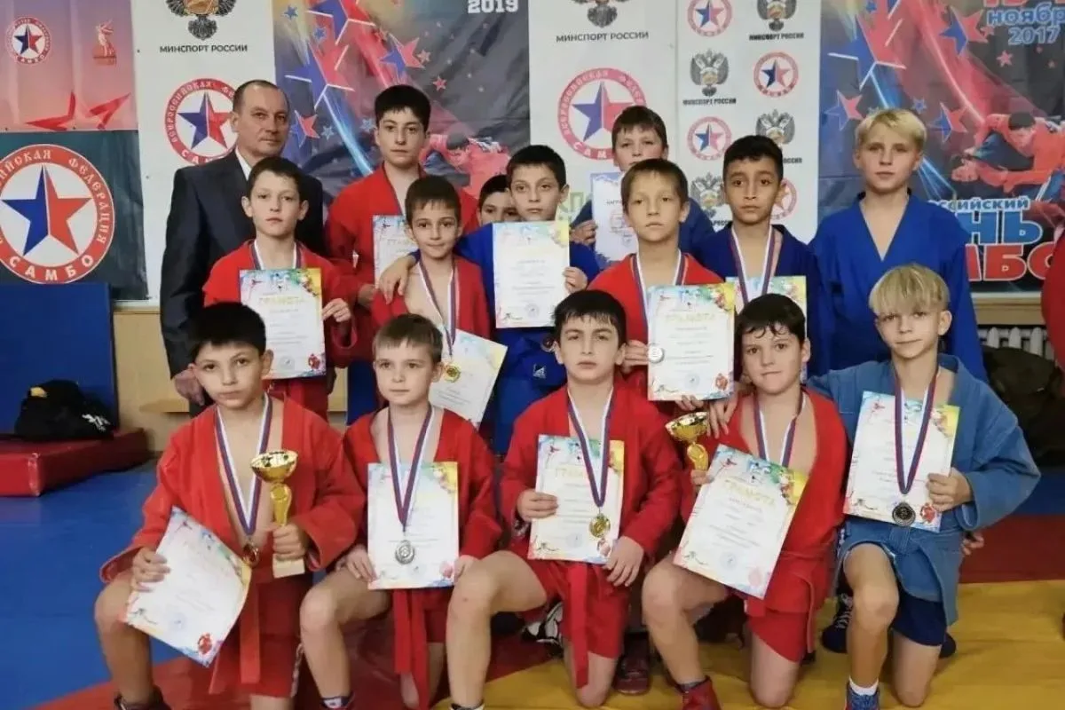 Первенство по самбо прошло при организационной поддержке Единой России